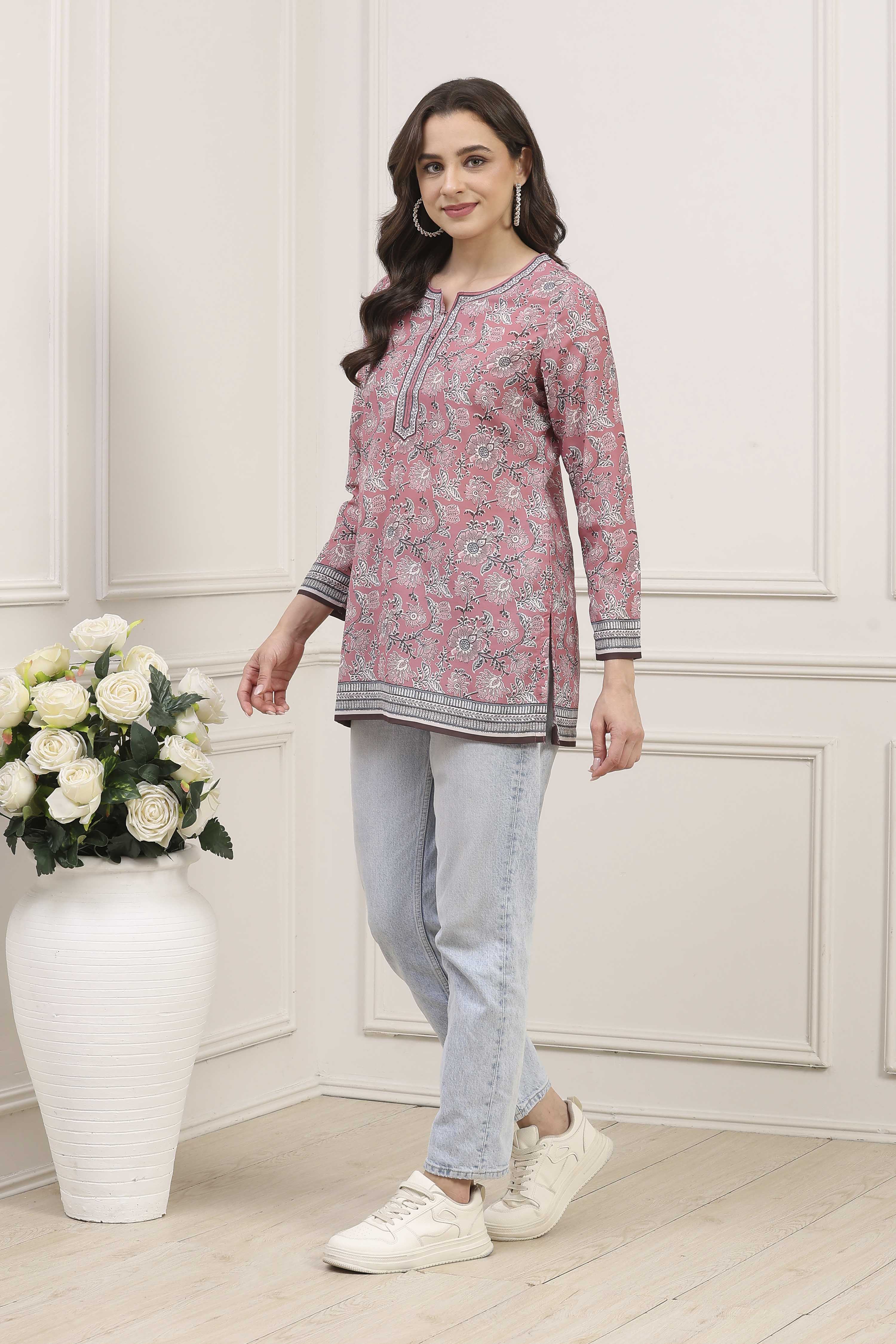 Rose Pink Polyester Straight Printed Kurti image number 2