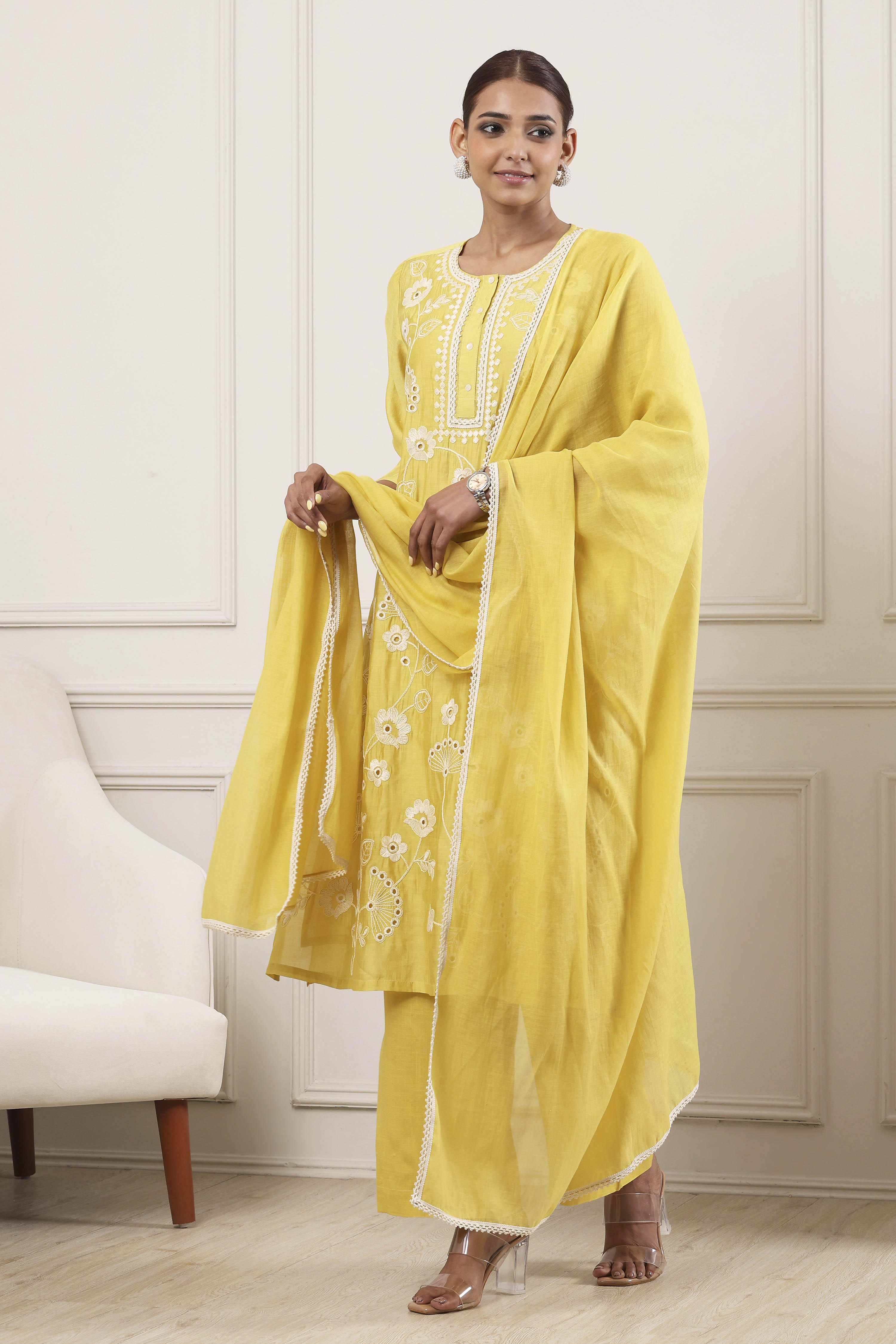 Yellow Viscose Blend Straight Suit Set image number 6