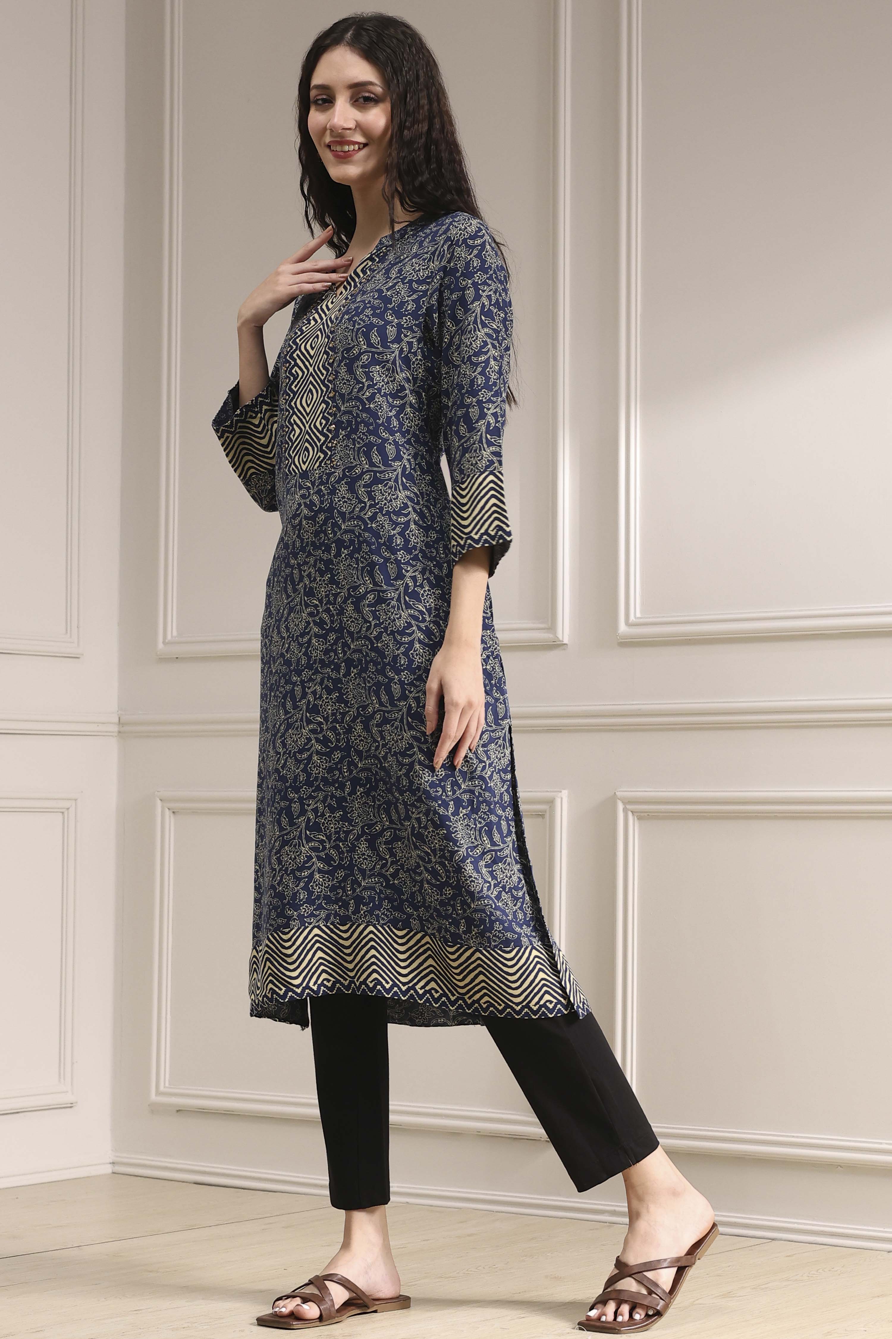 Blue Printed Straight Kurta image number 2