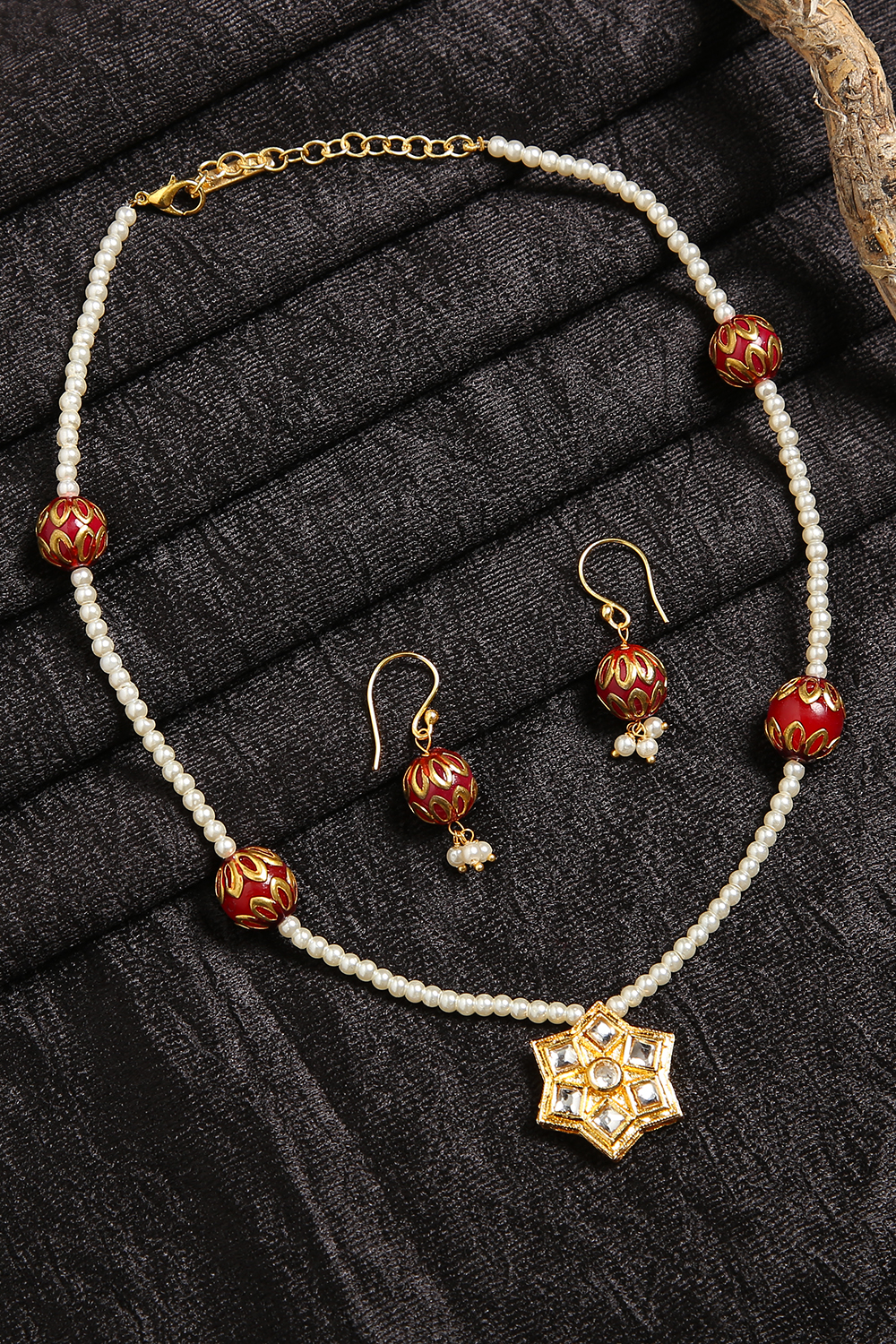 White And Pink Girls Necklace Set image number 0
