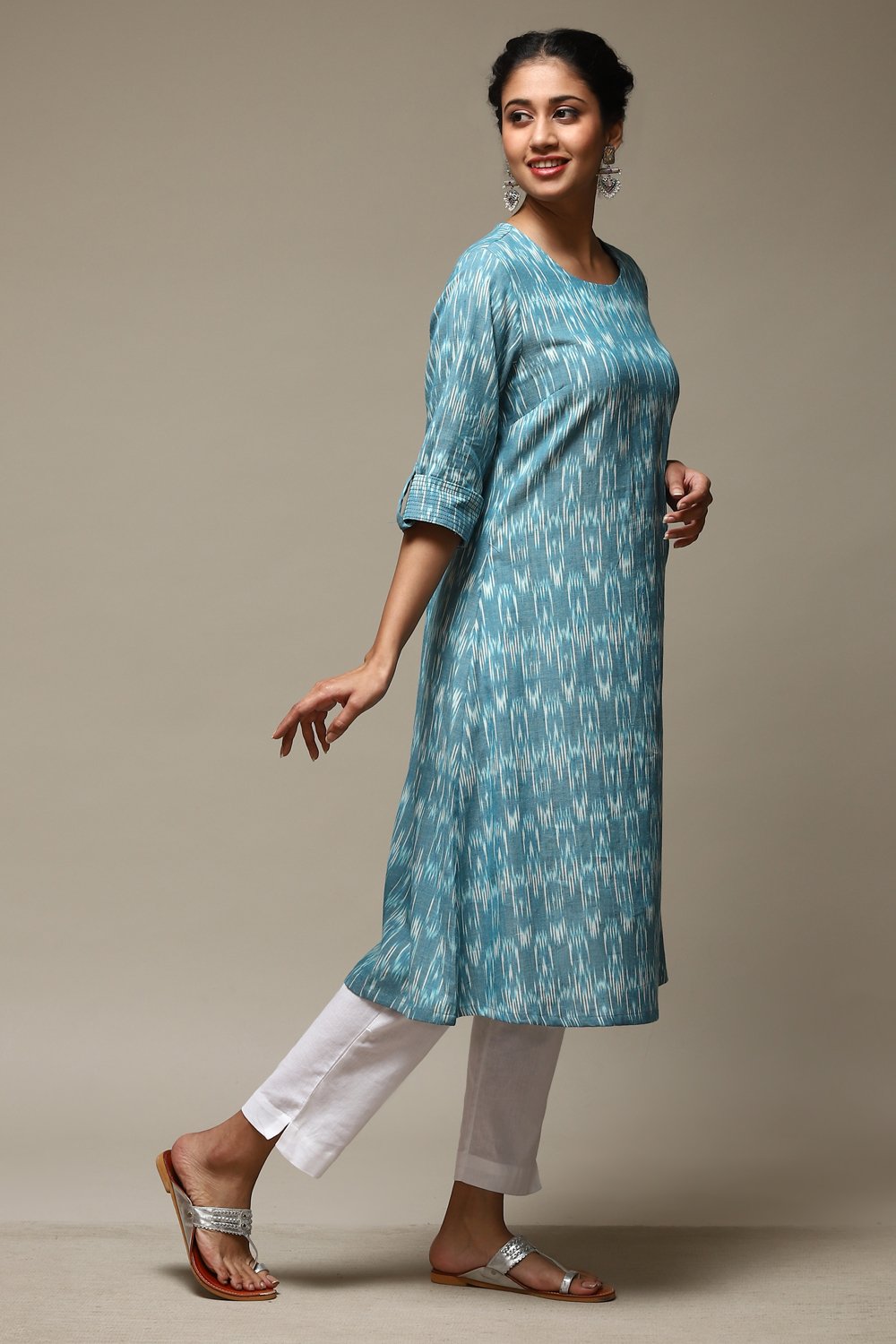 Light Blue Cotton IKAT Straight Yarndyed Kurta image number 4