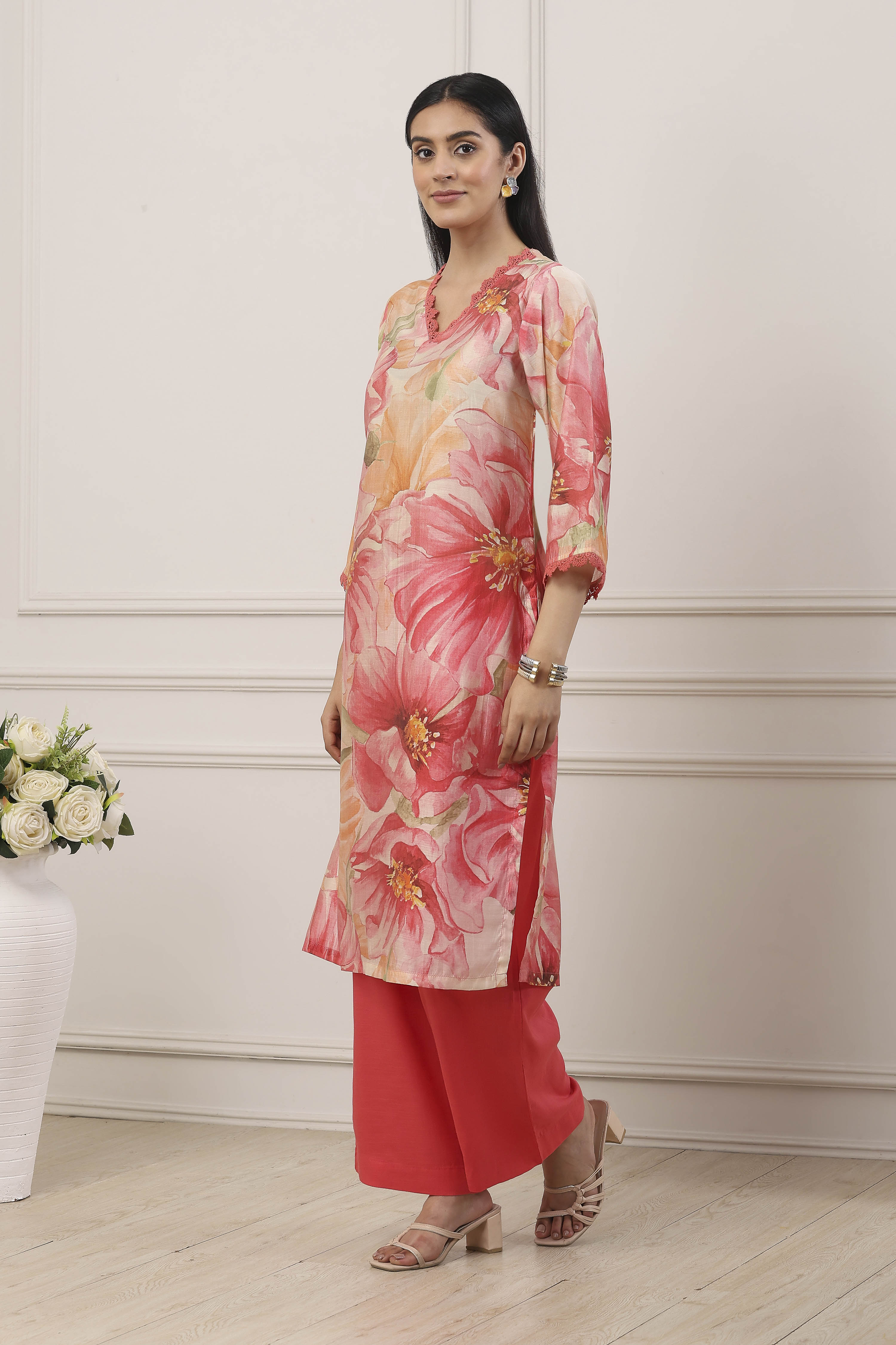 Pink Viscose Blend Straight Suit Set image number 3