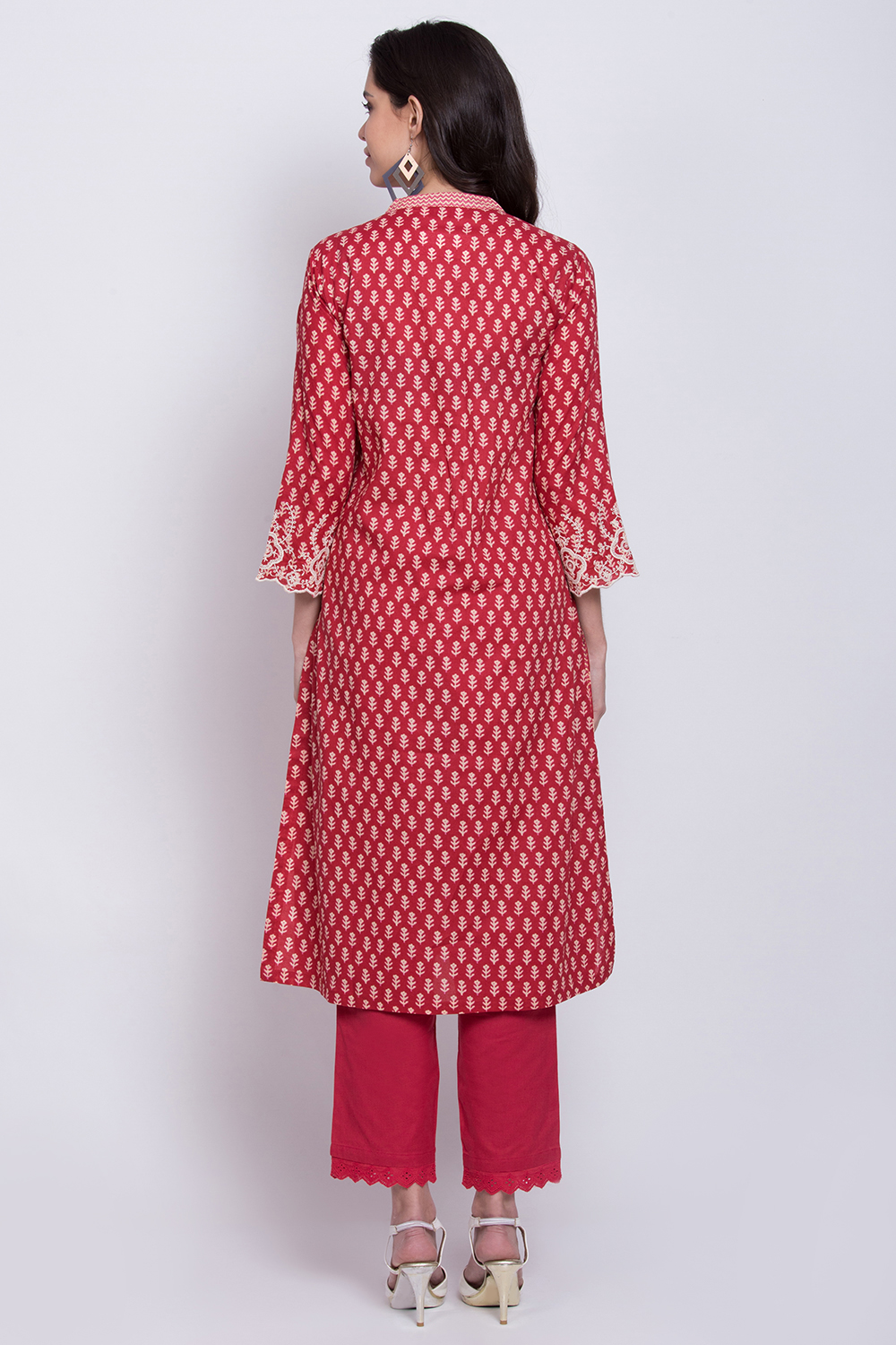 Red Cotton Straight Kurta Pant Suit Set image number 4