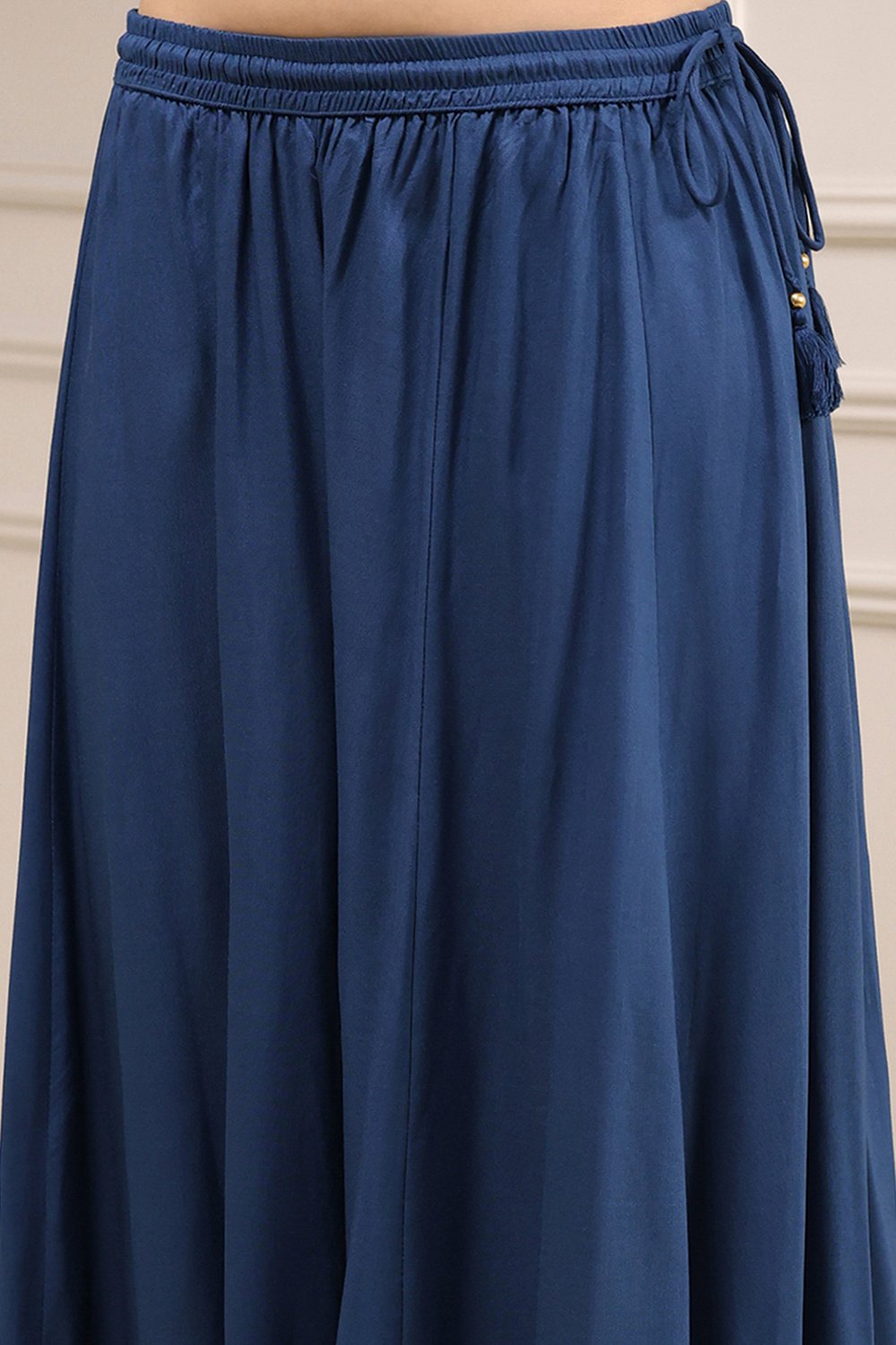 Navy Blue Embroidered Straight Suit Set image number 2