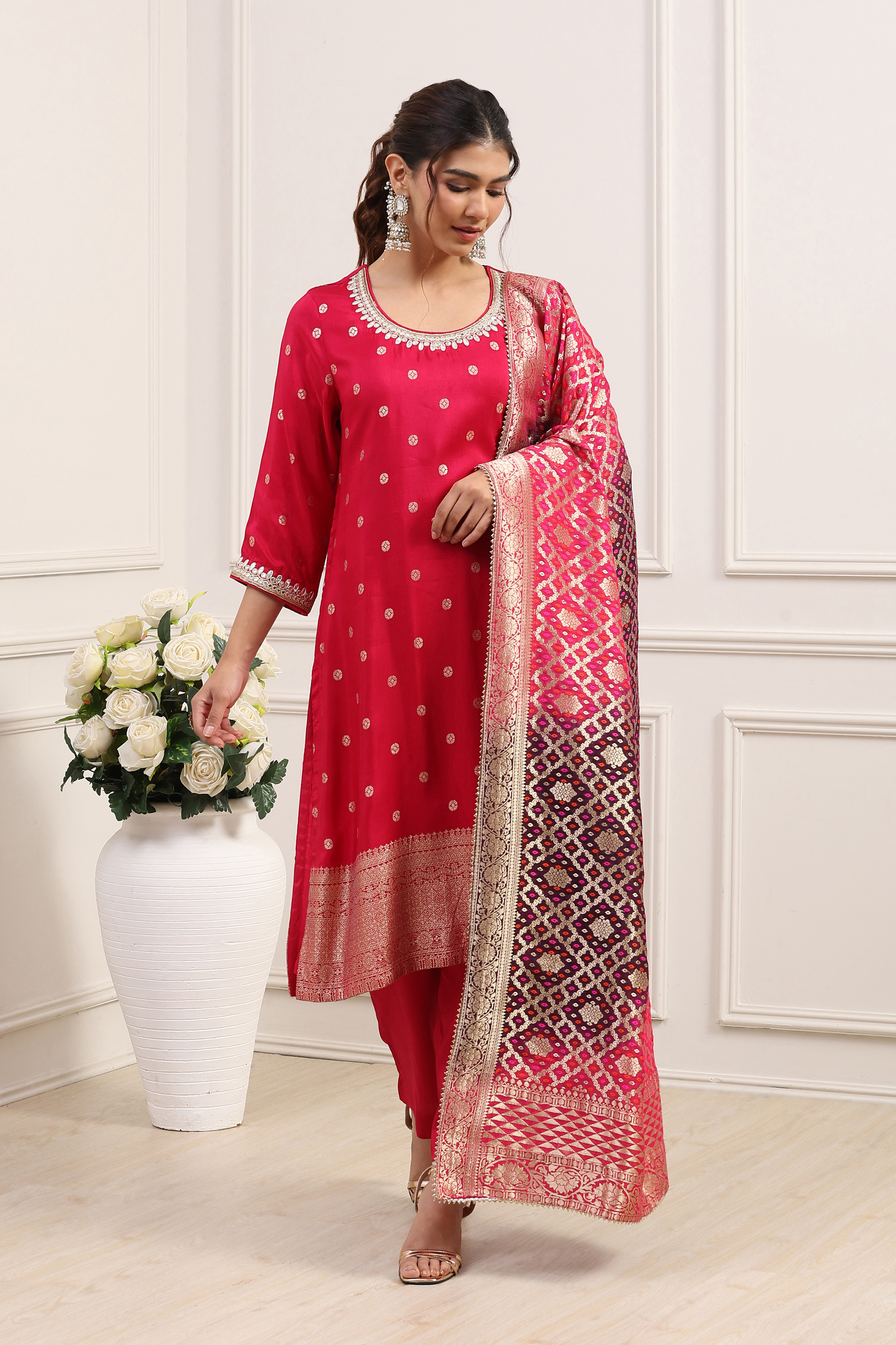 Pink Viscose Rayon Straight Suit Set image number 6