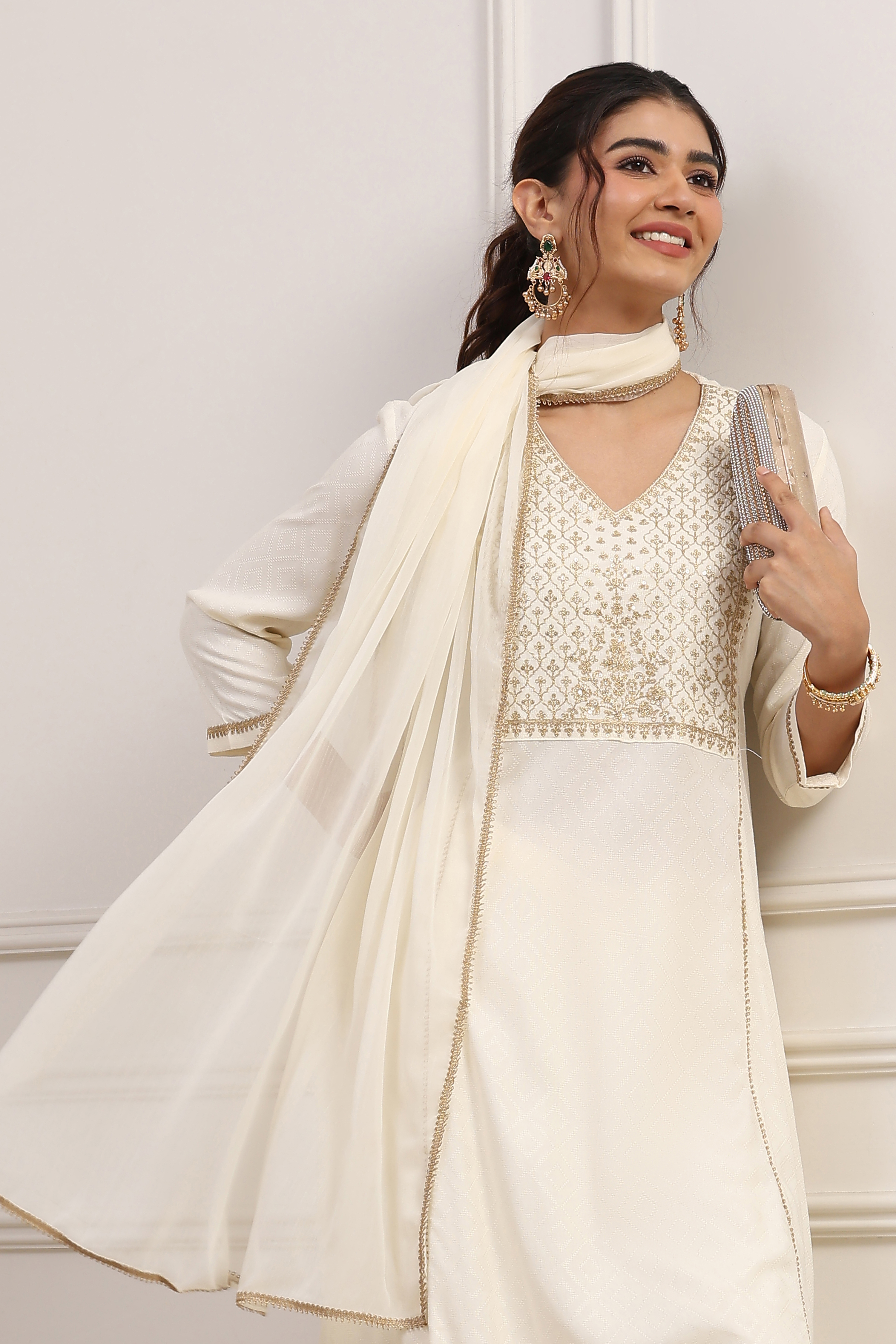 White Viscose Rayon Yoke Design Kalidar Kurta Set image number 7