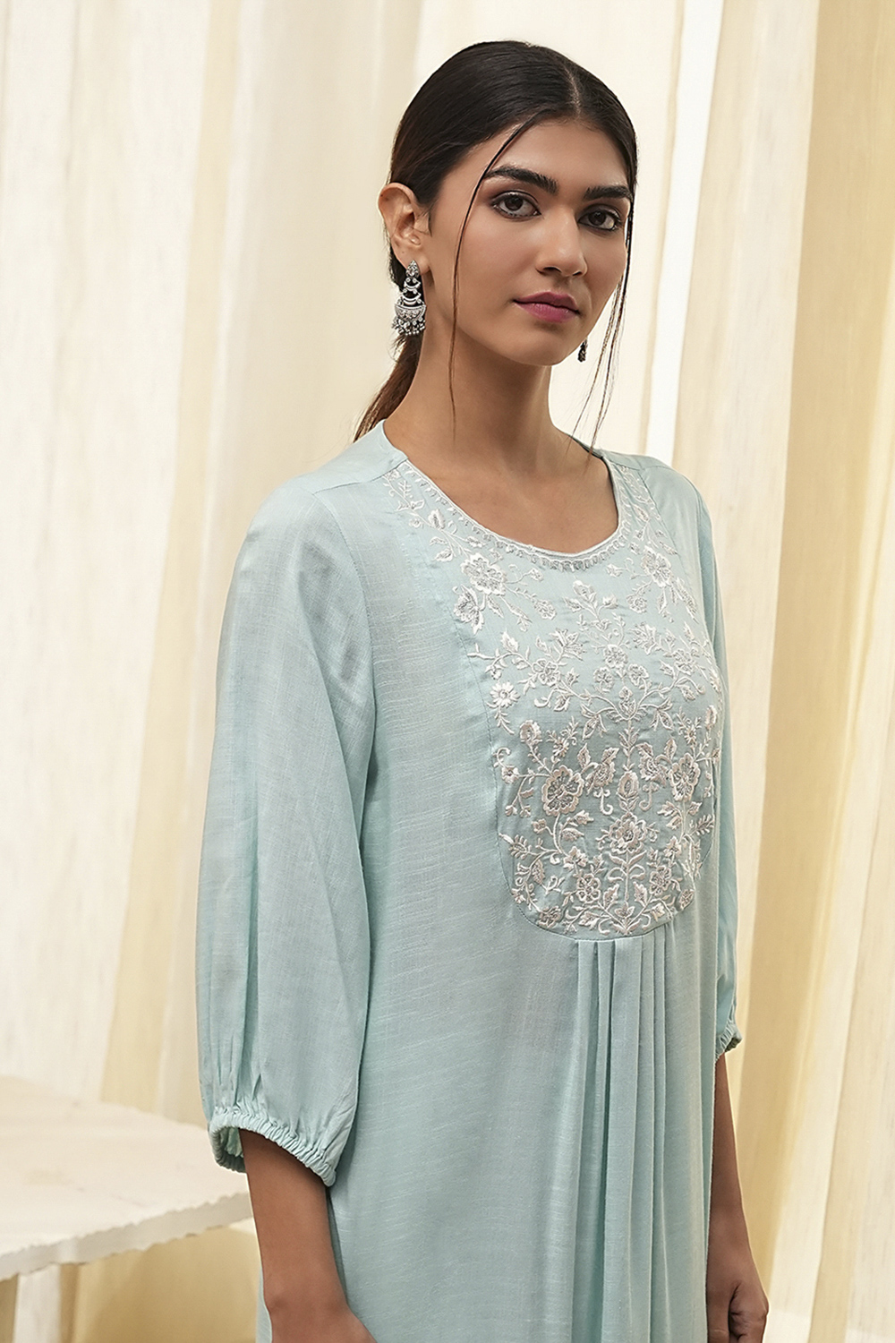 Aqua Solid Gathered Straight Kurta image number 1