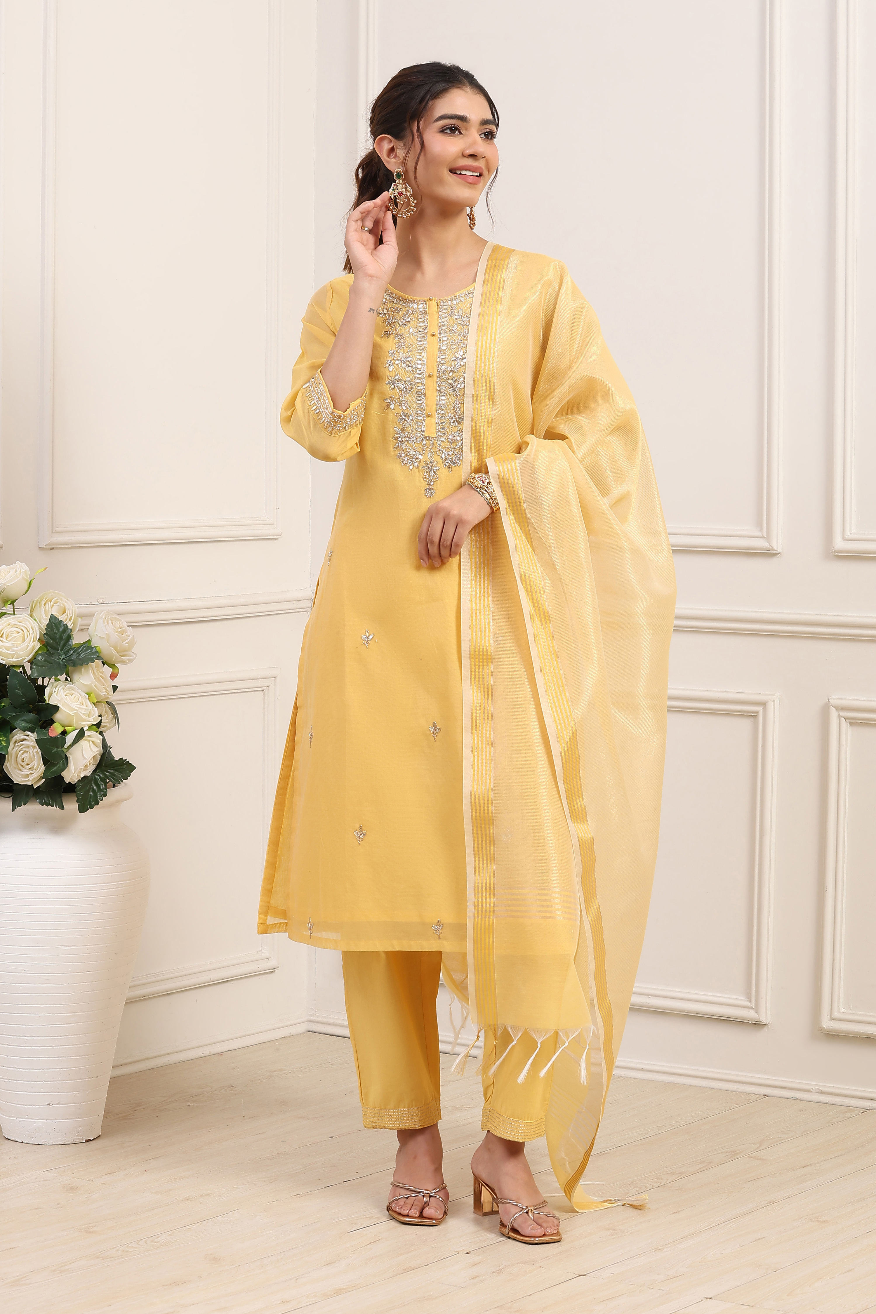 Green Poly Chanderi Sequin Embroidered Straight Suit Set image number 6