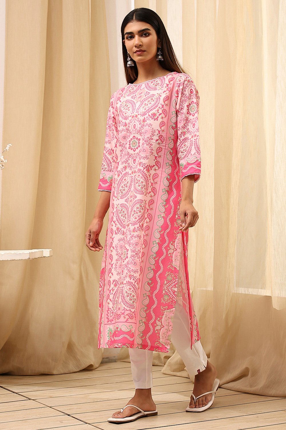 Blue and White Cotton Printed Straight Kurta image number 2
