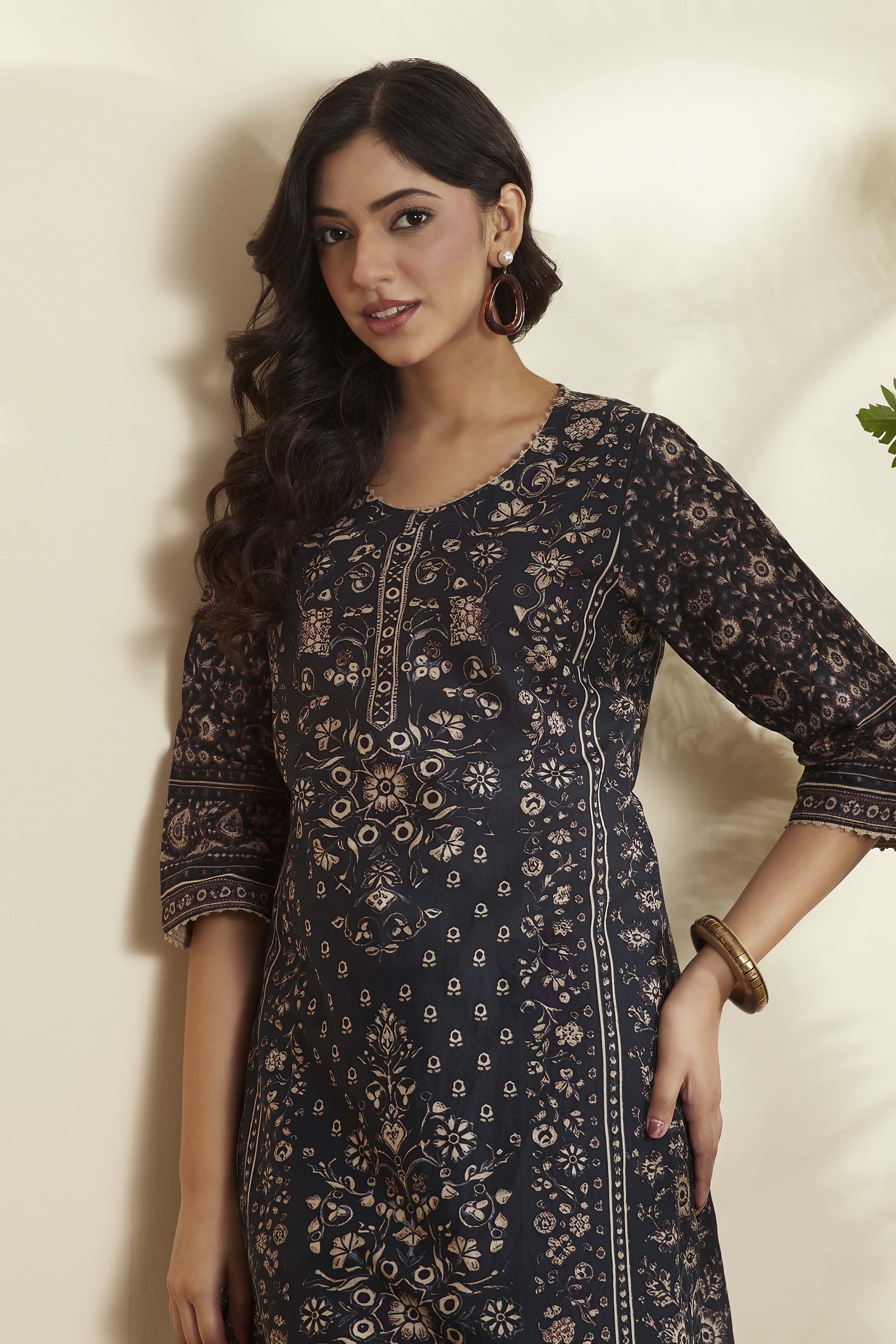 Black Cotton Straight Kurta image number 1