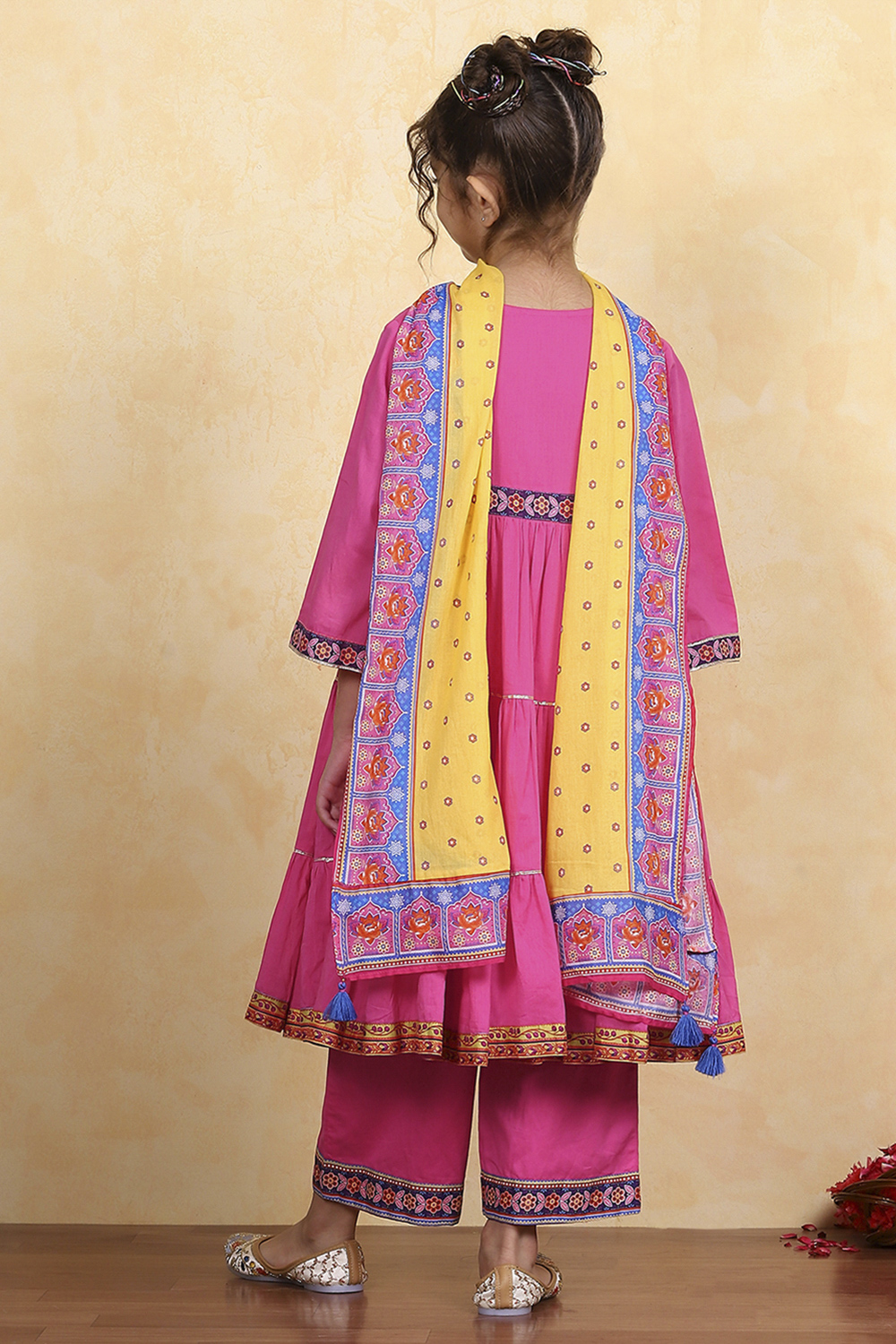 Pink Cotton Printed Tiered Suit Set image number 4