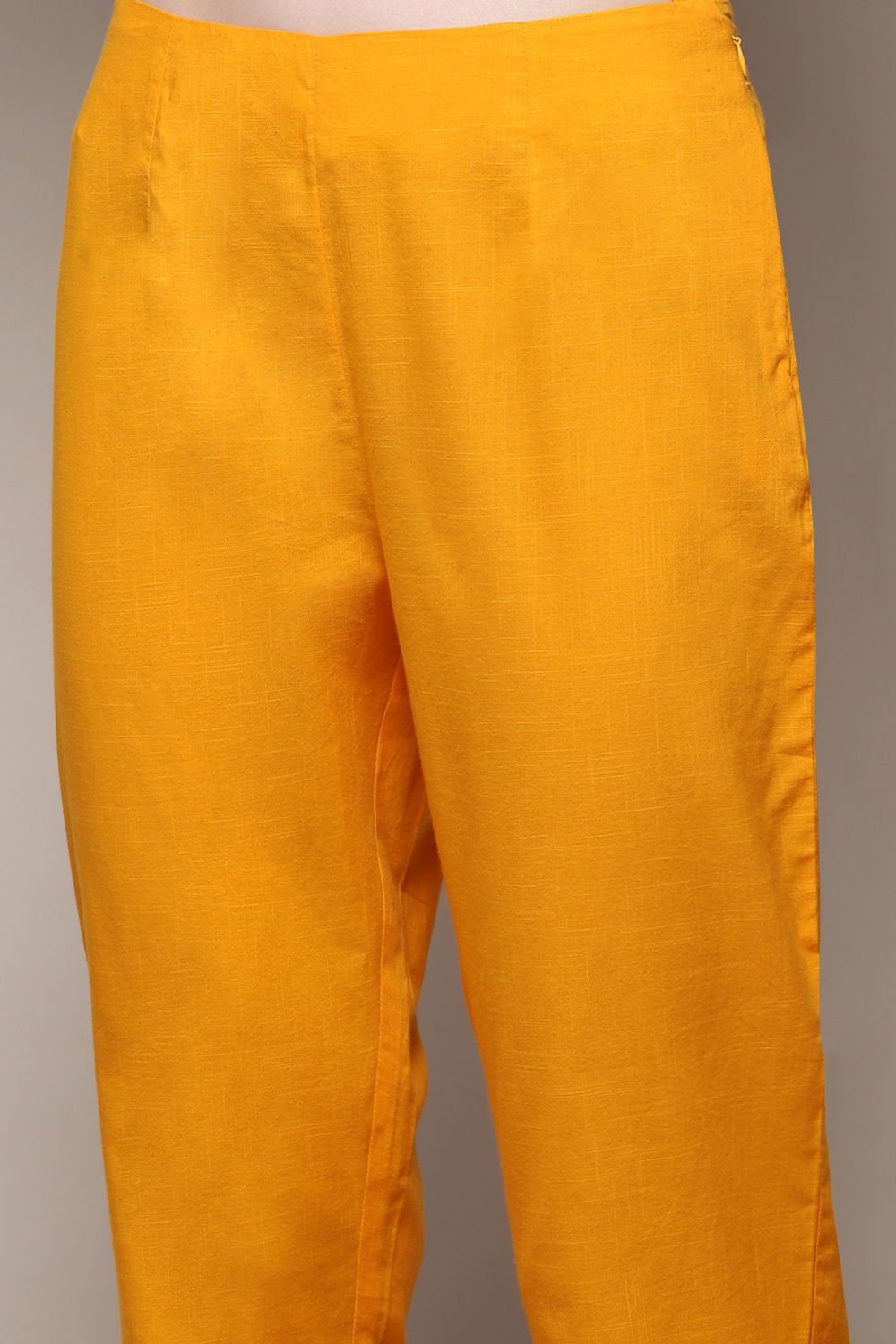 Yellow Cotton Straight Printed Kurta Slim Pant Suit Set image number 2