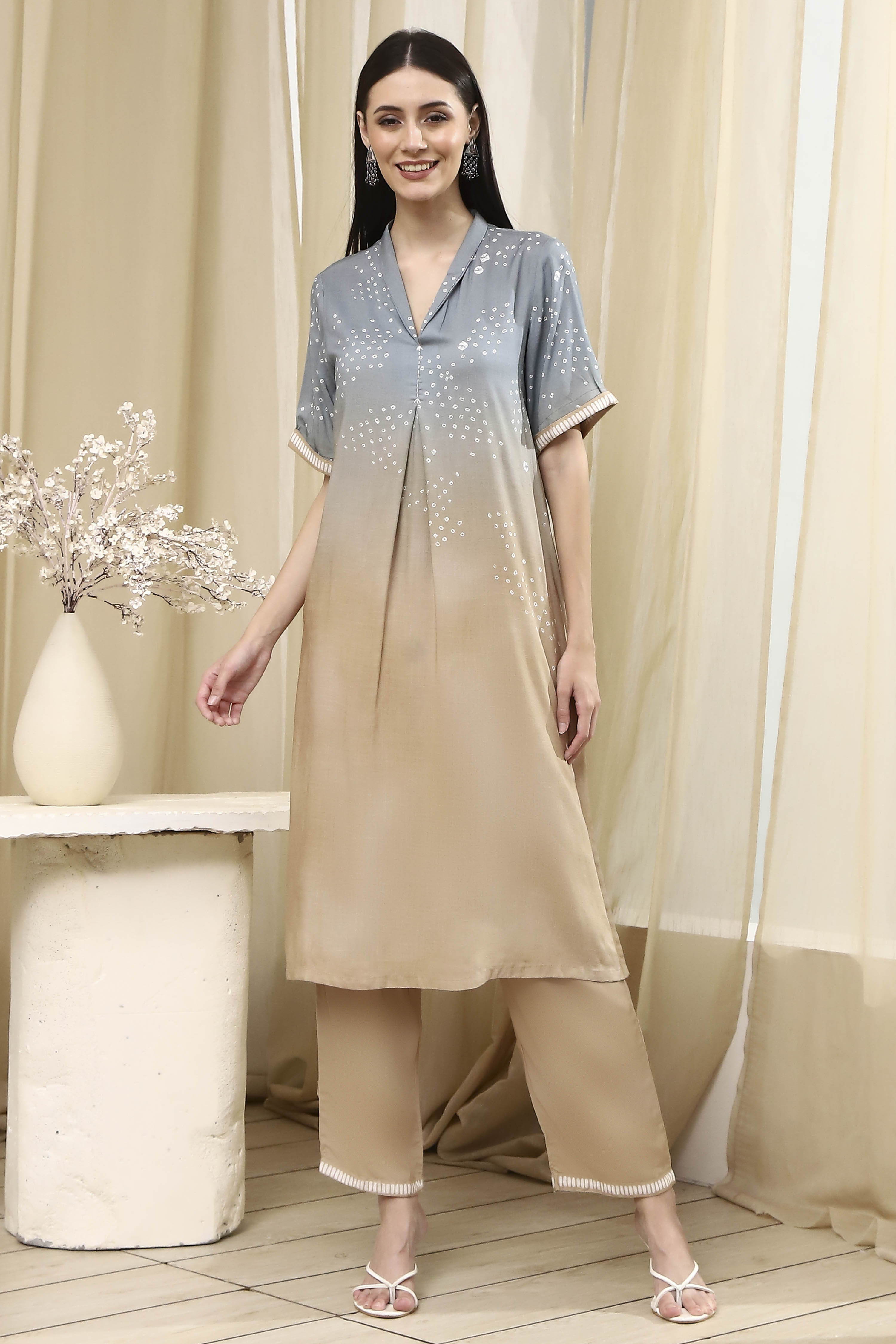 Grey and Beige Printed Straight Co-ord Set image number 6