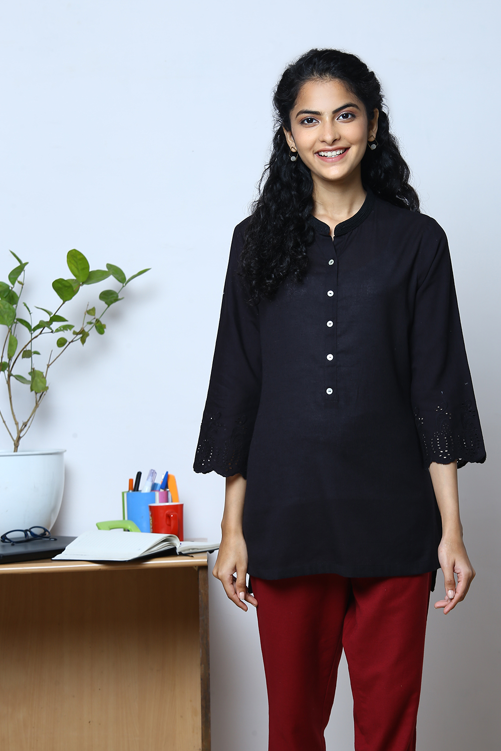 Black Cotton Flax Solid Kurti image number 0