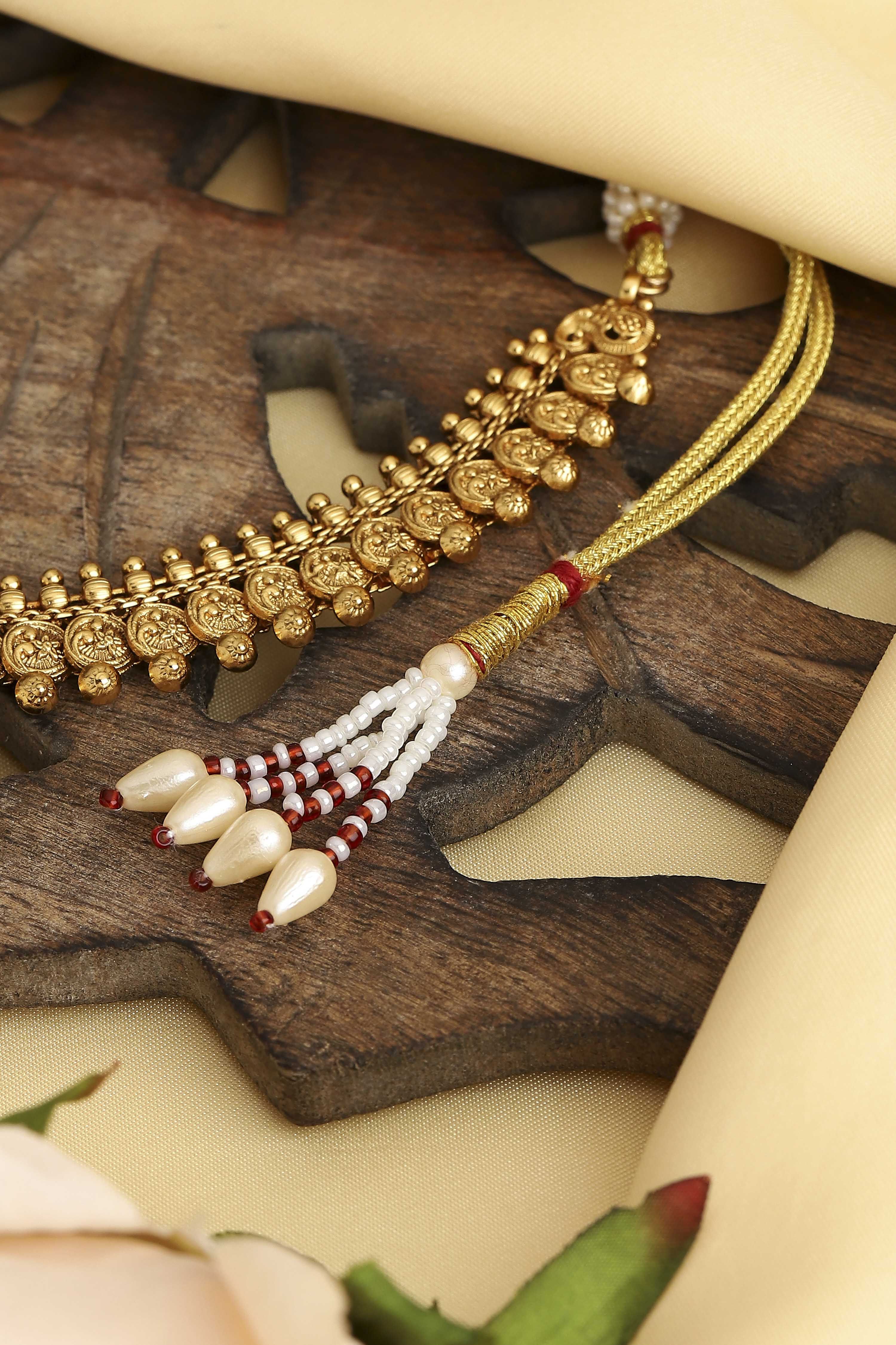 Gold Plated Brass Minimal Stone Studded Necklace Set image number 4