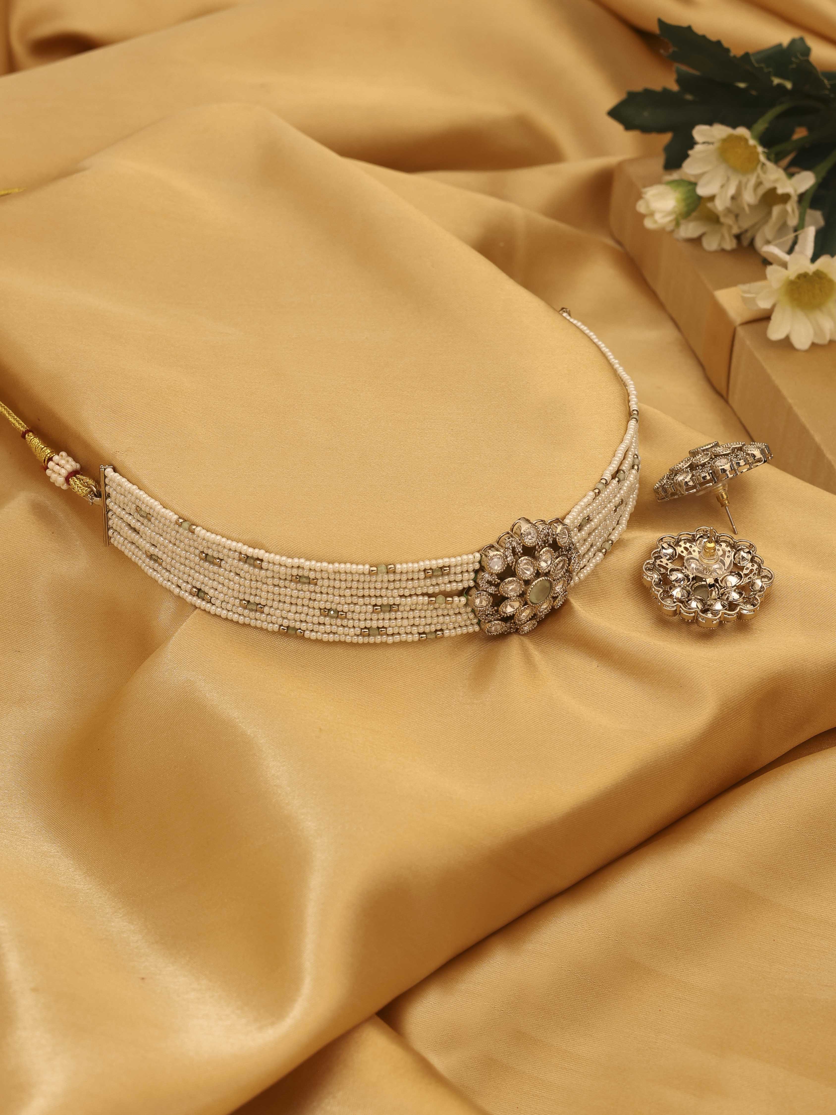 Beige Gold Plated Brass Choker Set image number 2