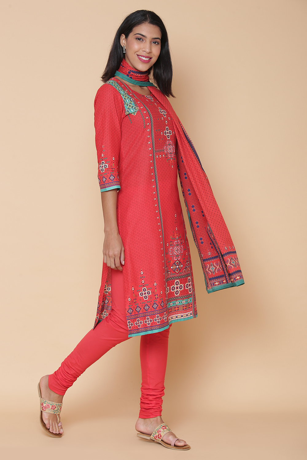 Red Cotton Straight Kurta Churidar Suit Set image number 3