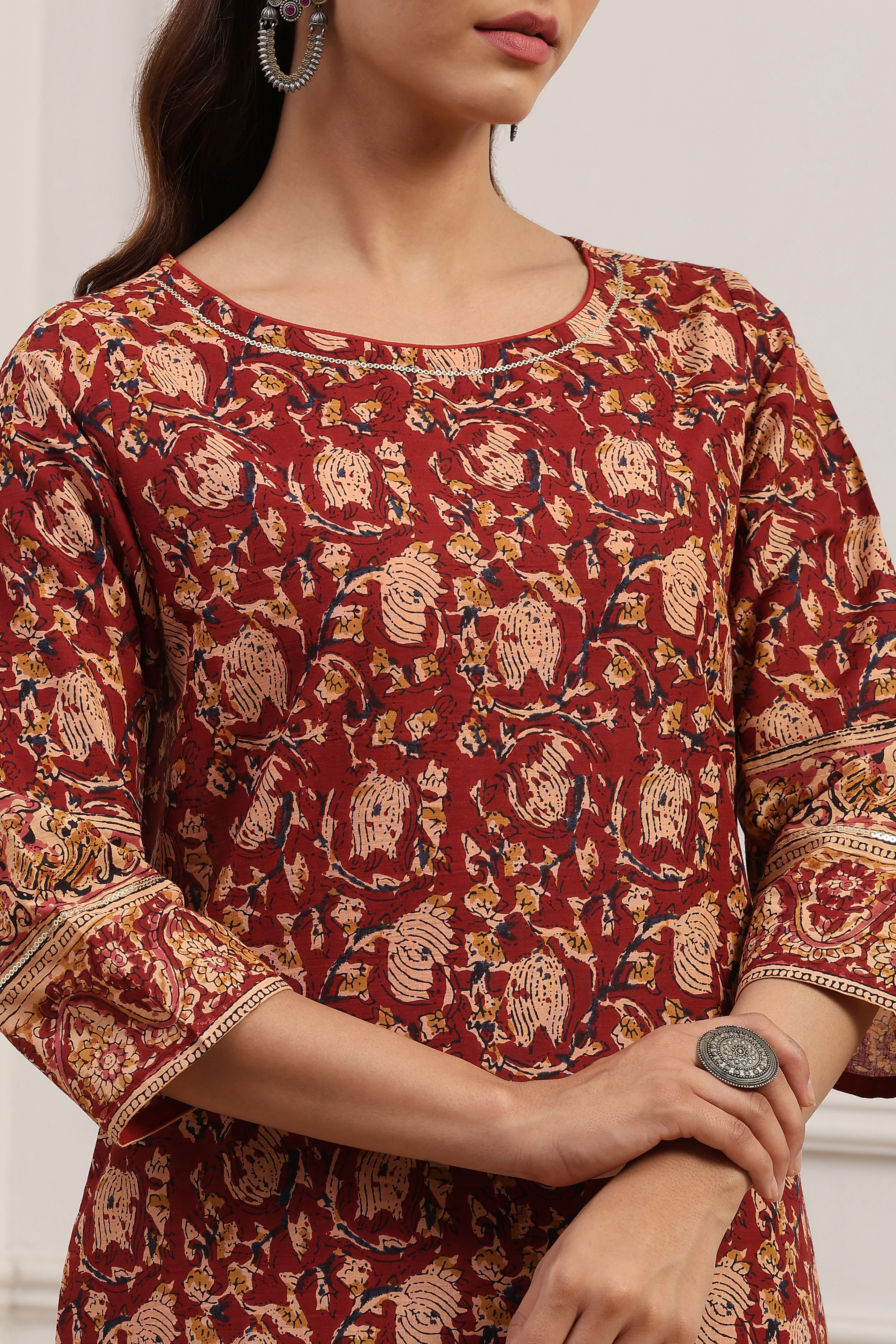 Red Cotton Straight Kurta Churidar Suit Set image number 1