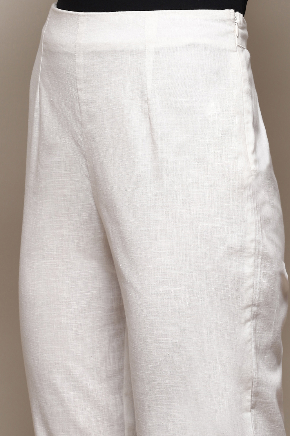 Black Cotton Slim Solid Pants image number 1