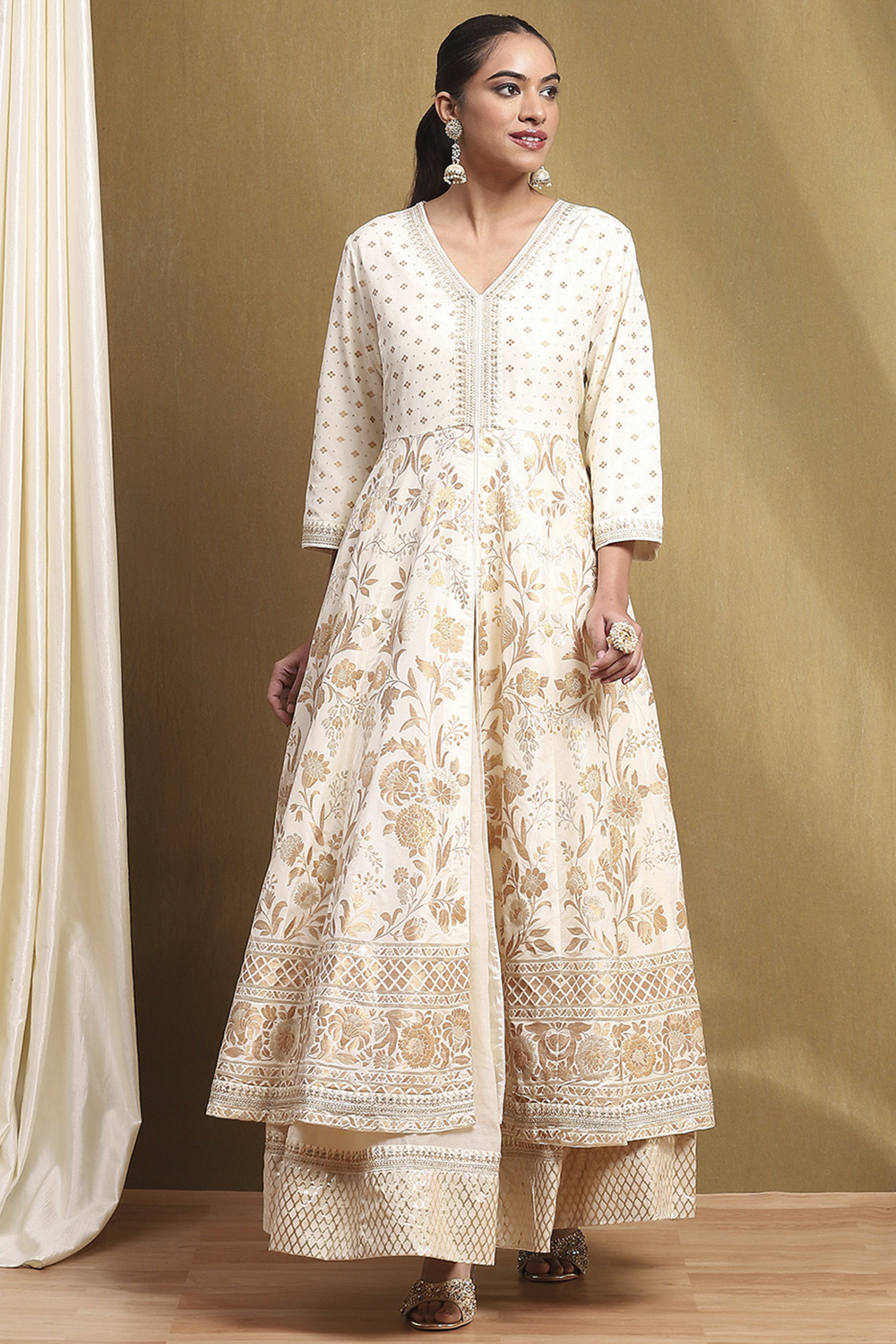 Off-white Brocade Anarkali Suit Set image number 6