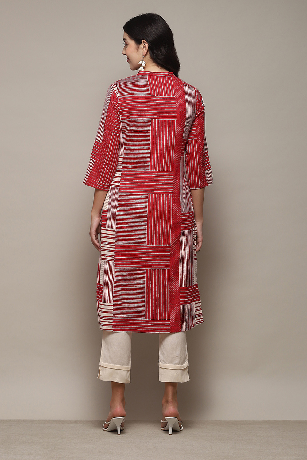 Blue Cotton Flax Narrow Kurta Pant Suit Set image number 4