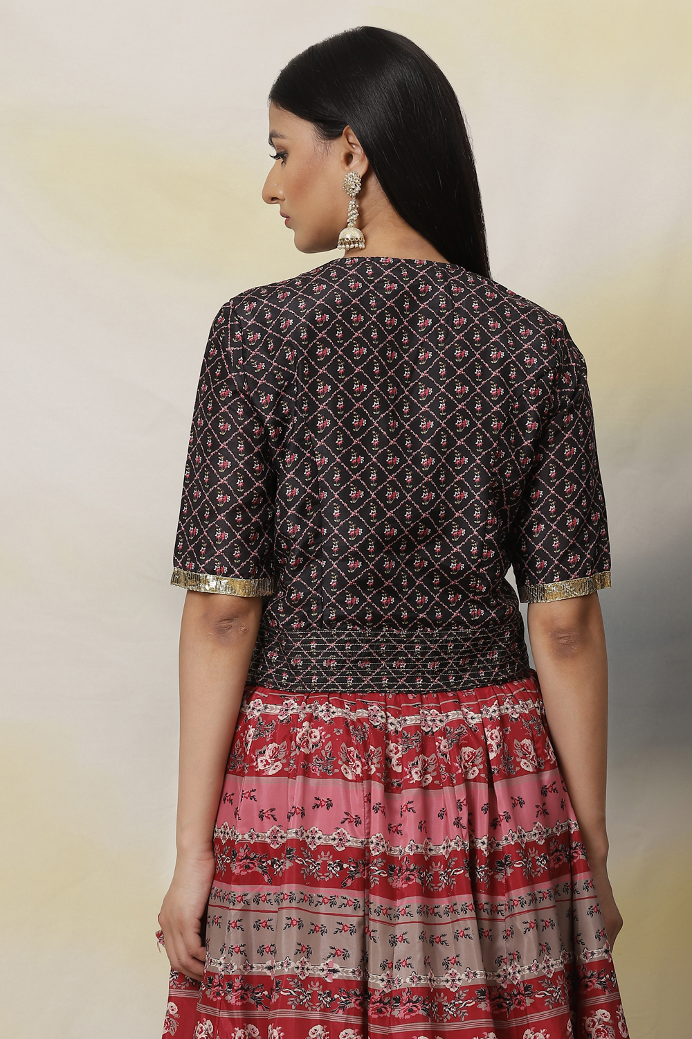 Black Straight Art Silk Printed Short Top image number 5