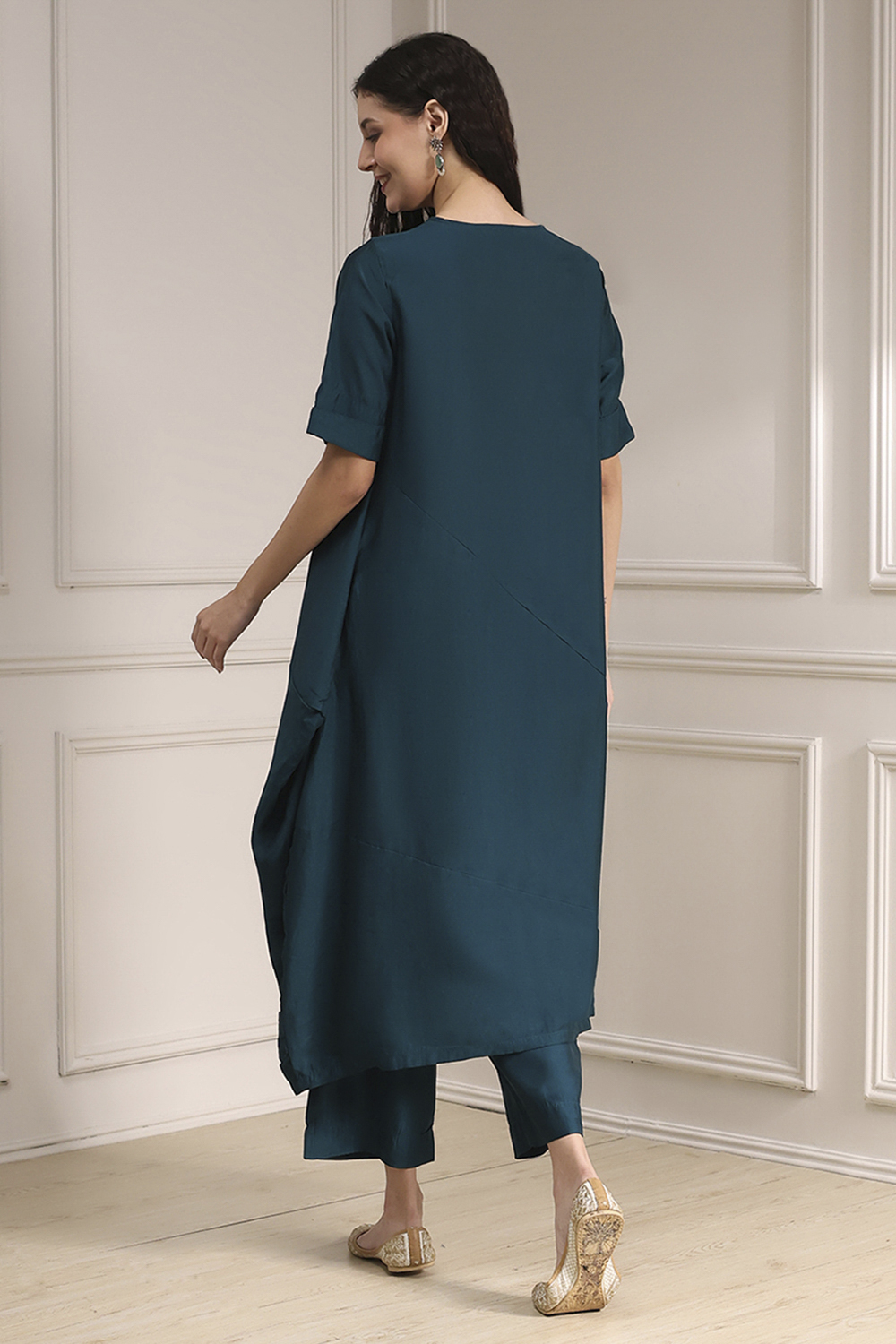 Burnt Orange Dyed Asymmetric Kurta Set image number 4