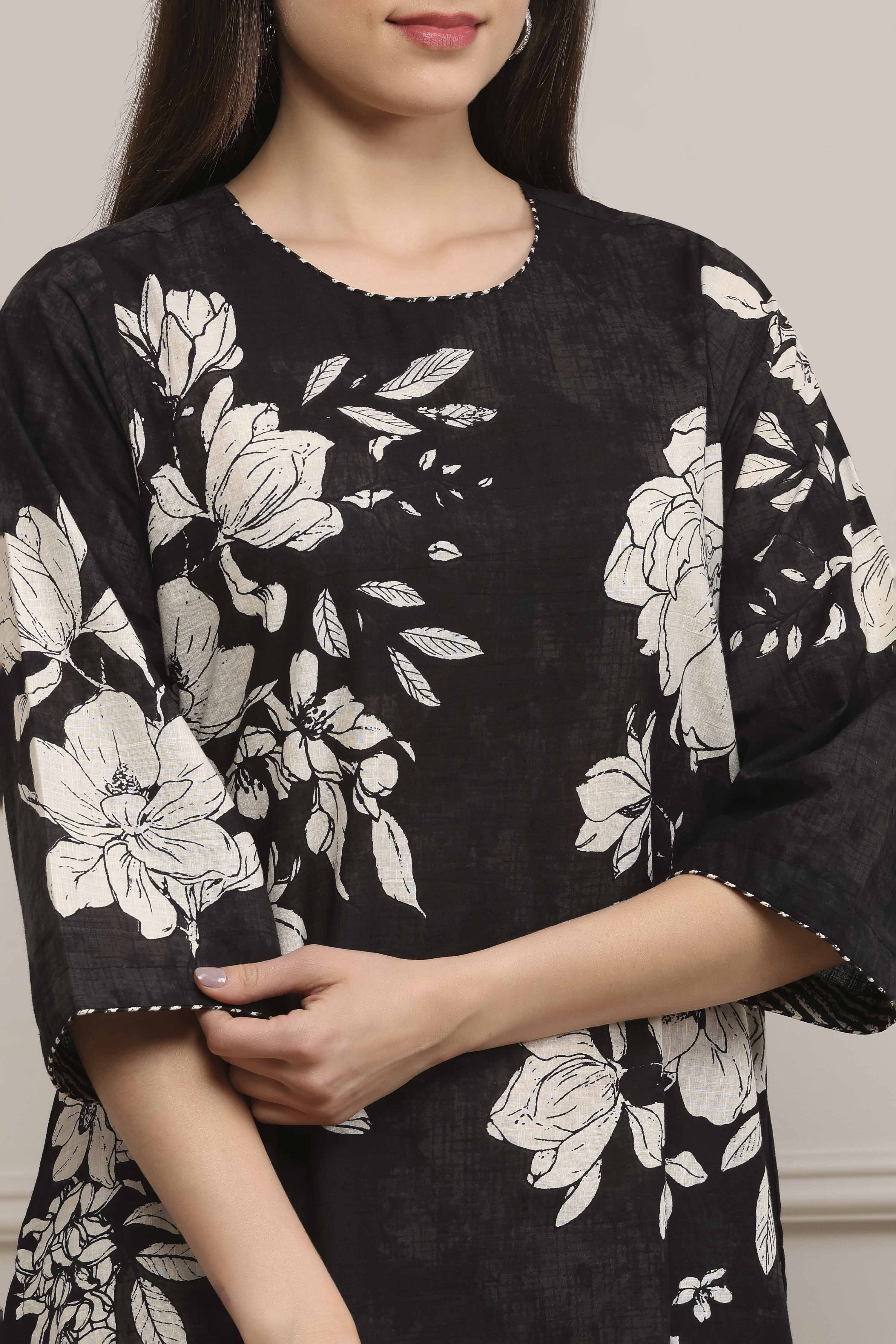 Black Cotton Floral Printed Straight Kurta Set image number 1