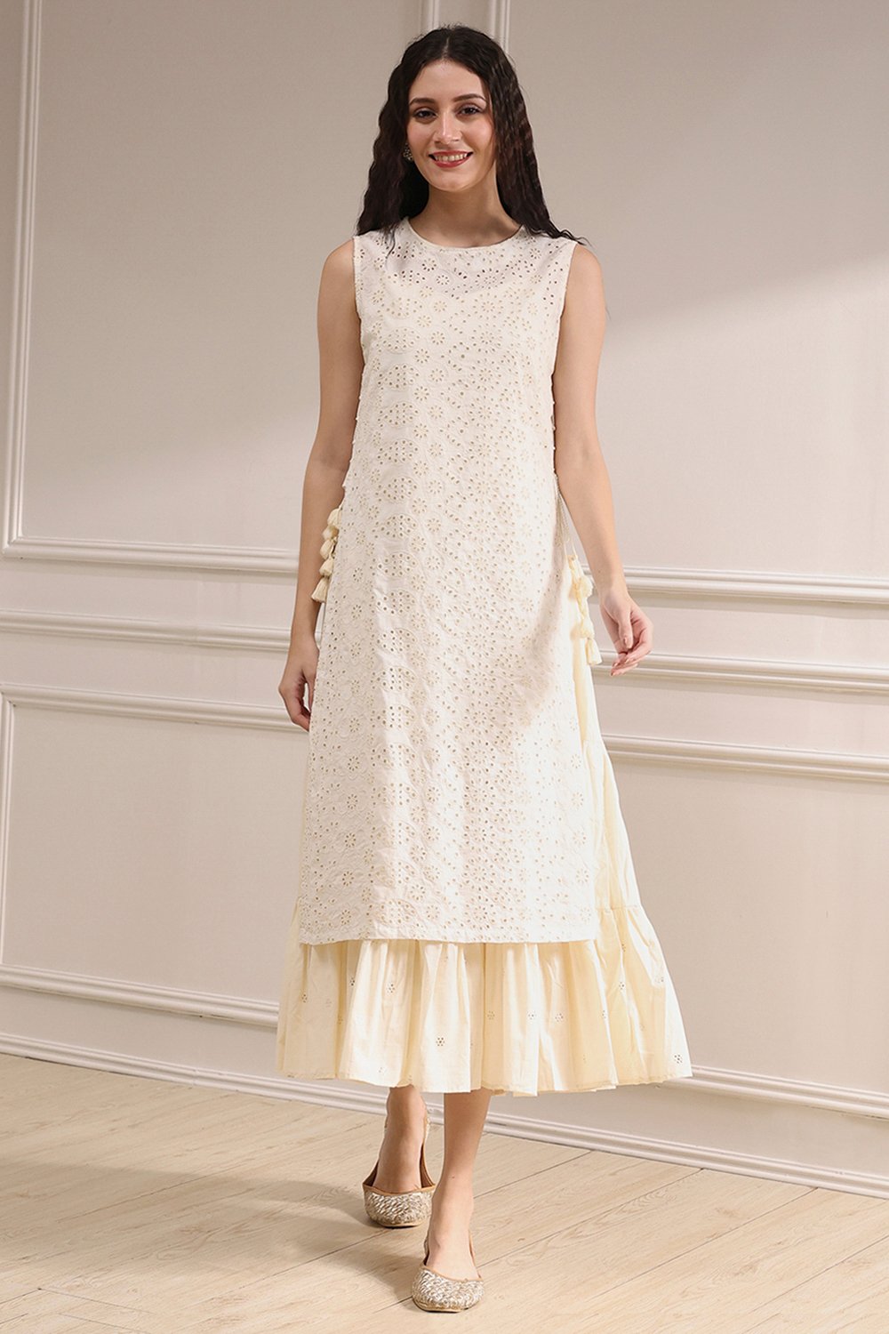 Off White Cotton Layered Suit Set image number 5