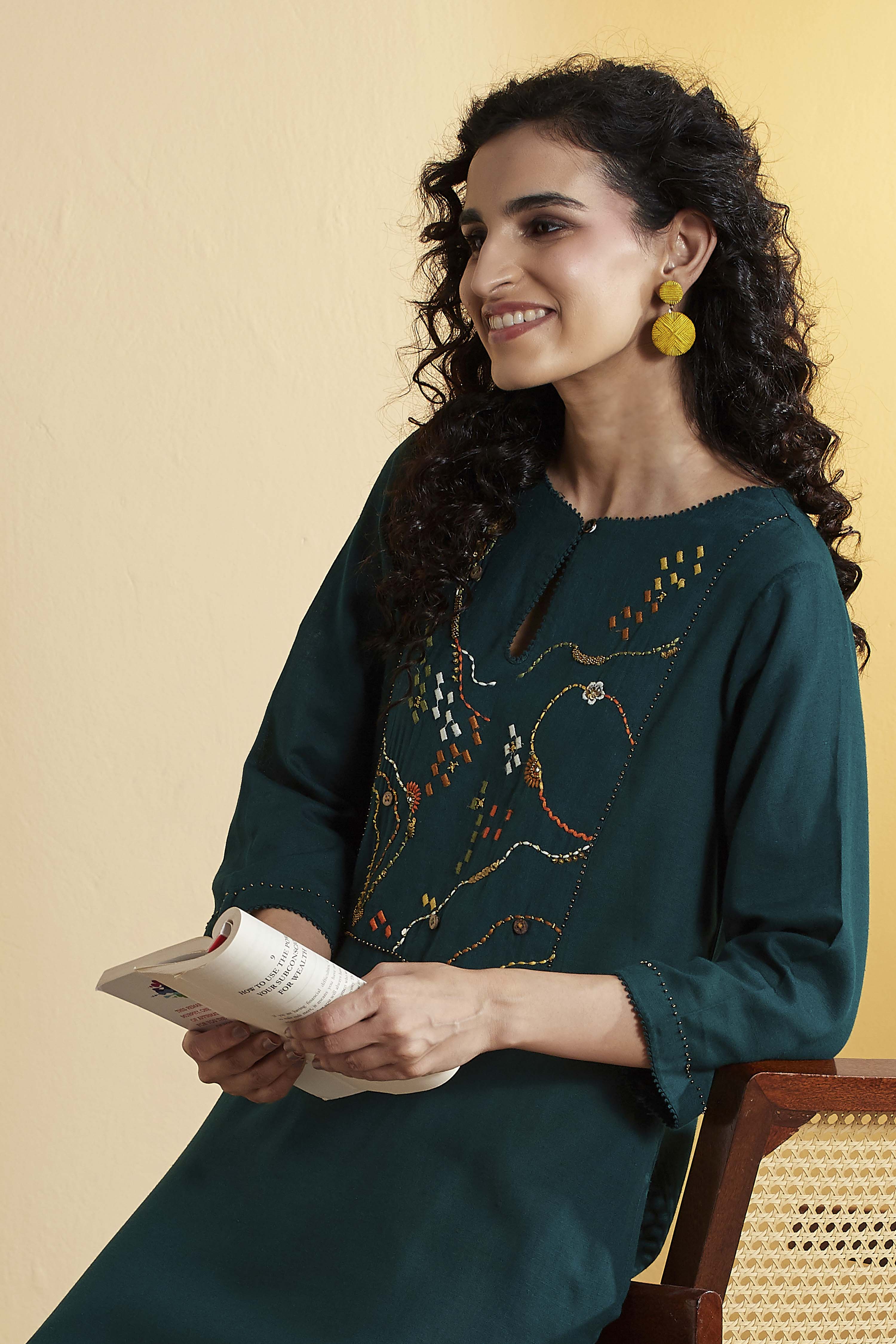 Bottle Green Viscose Rayon Embroidered Yoke Kurta image number 1