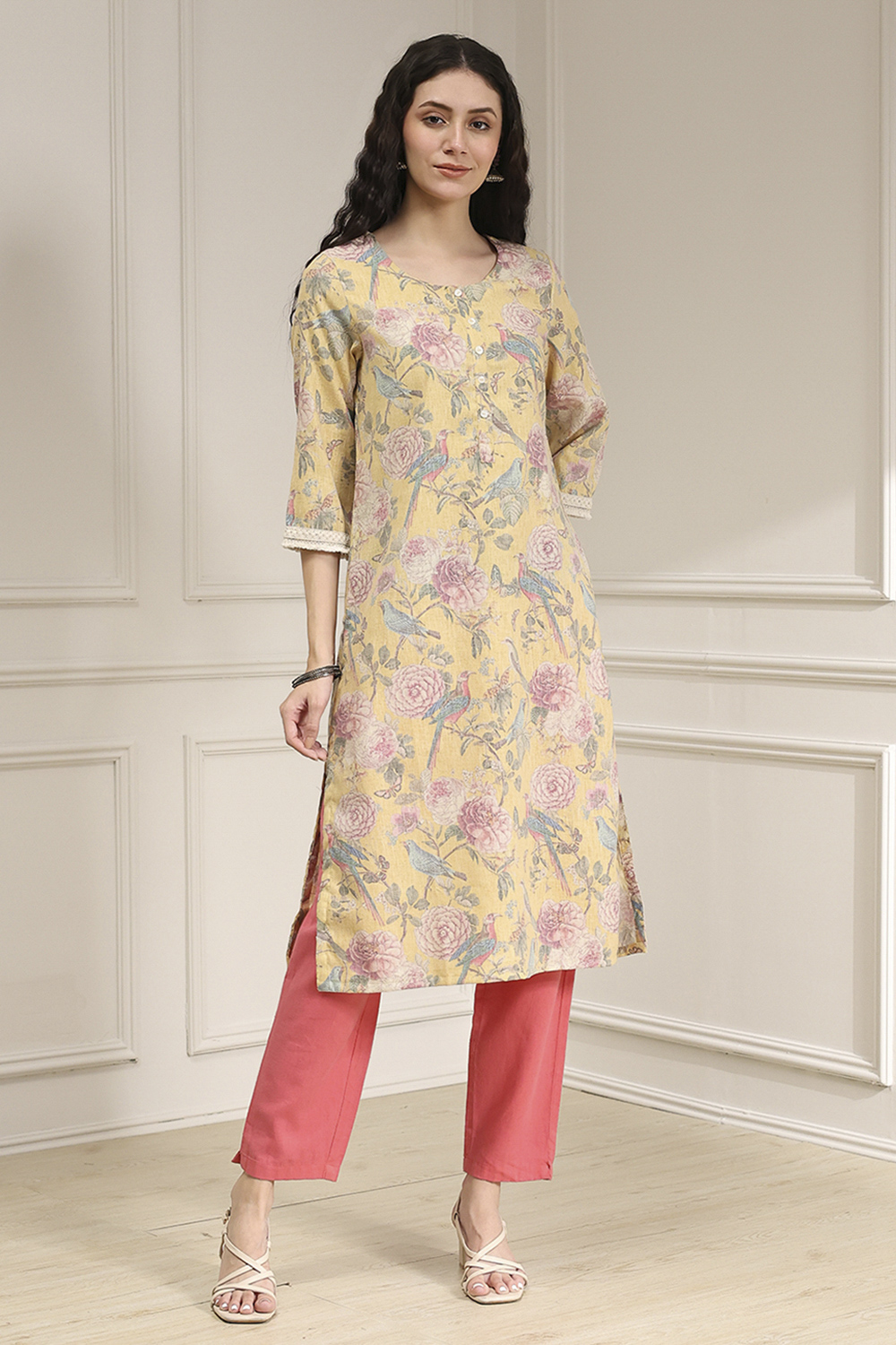 Yellow Cotton Blend Printed Straight Kurta image number 5