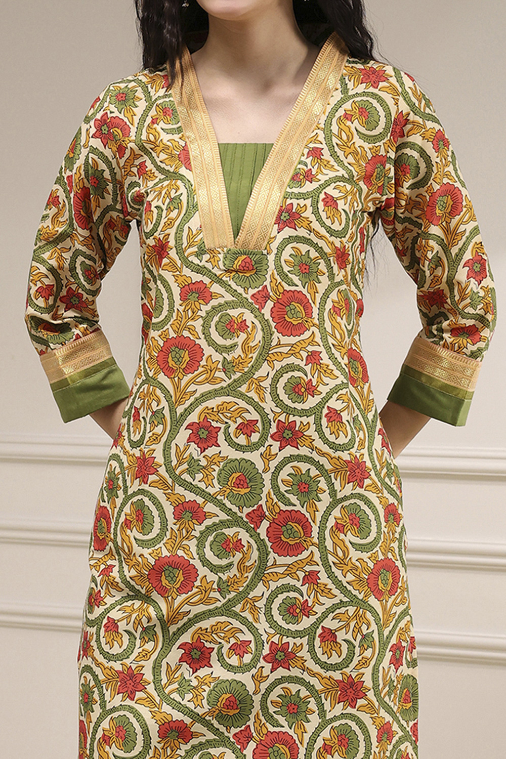 Green Tussar Digital Print Unstitched Suit Set image number 2