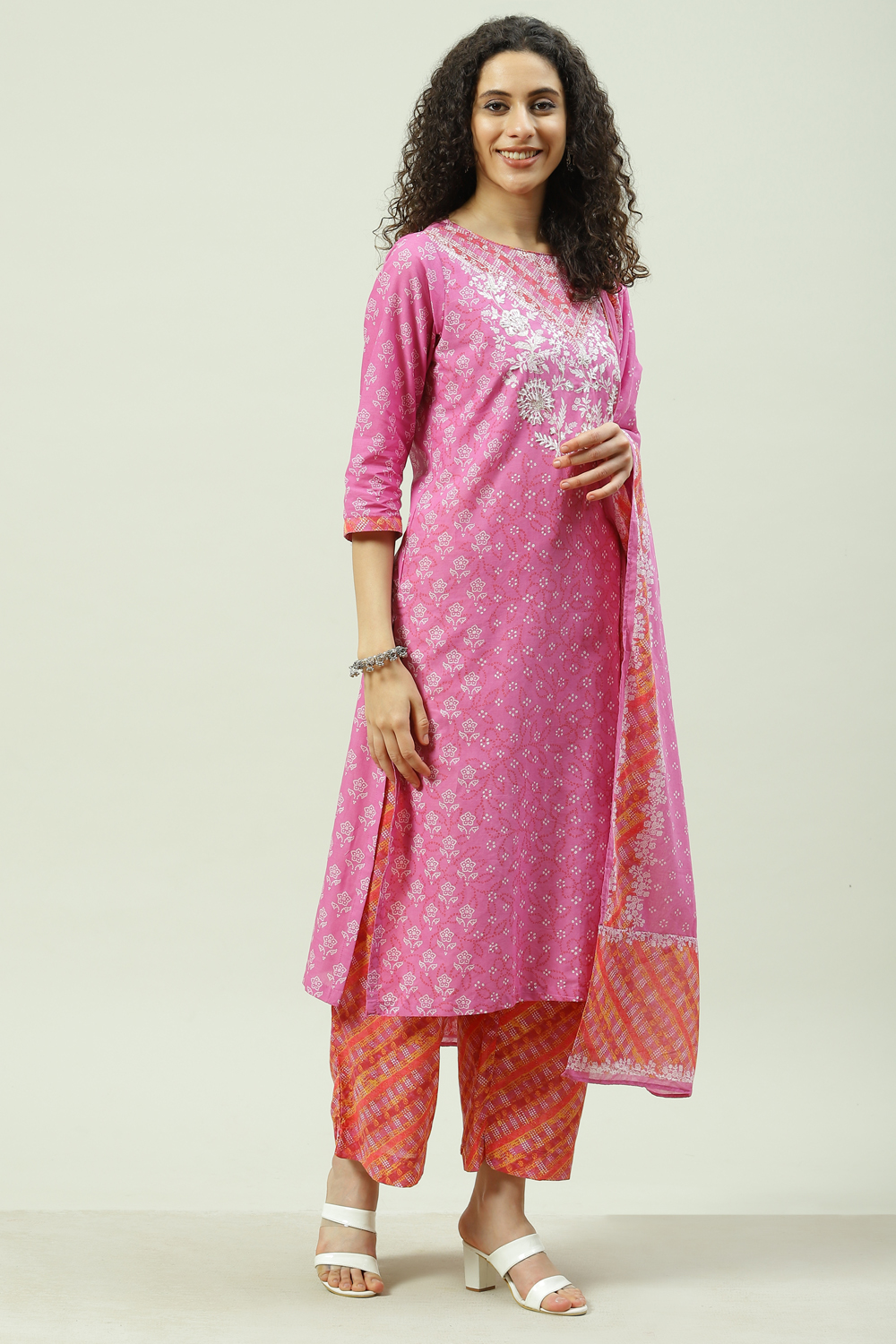 Pink Straight Kurta Palazzo Suit Set image number 2