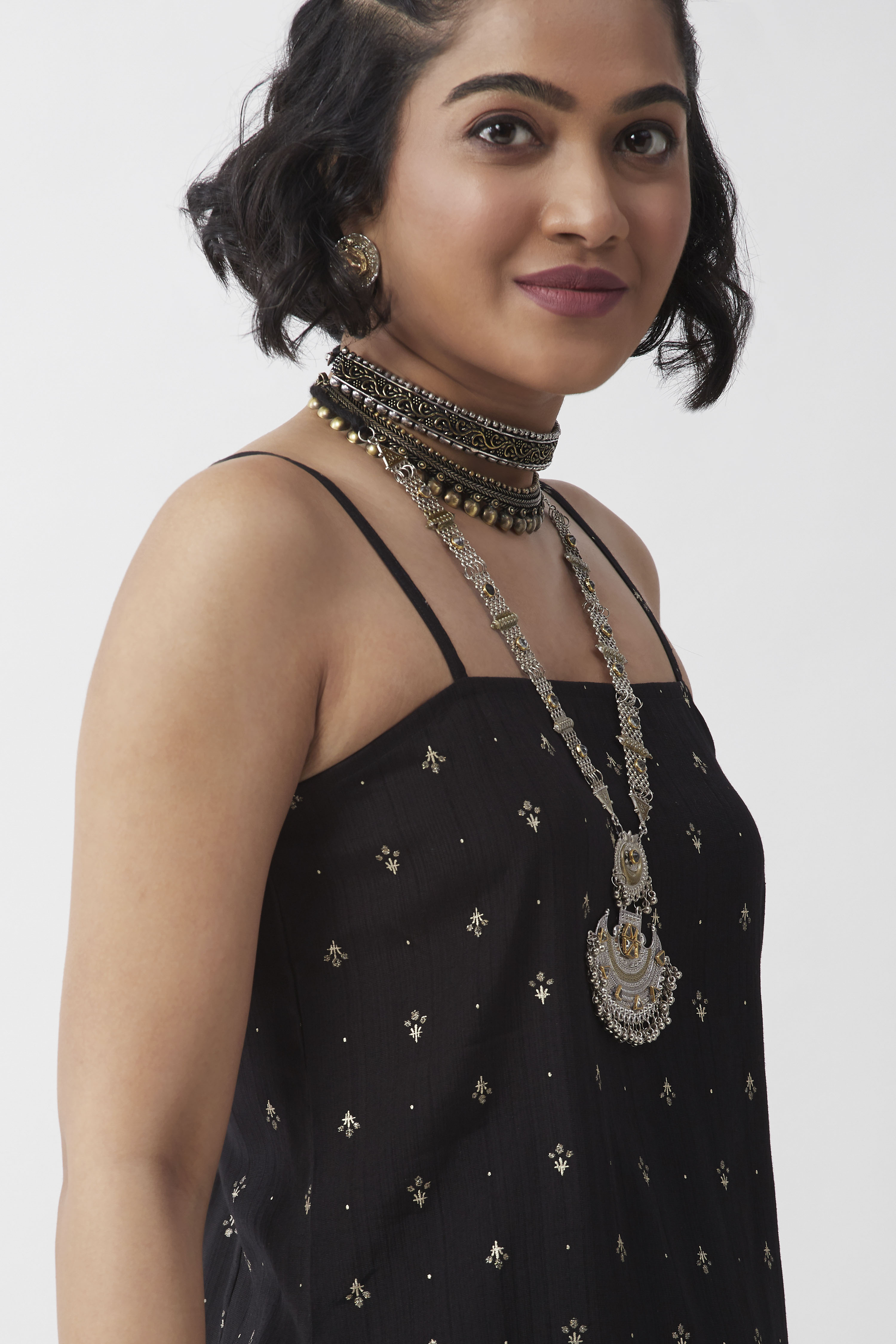 Black Cotton Printed Sleeveless Short Kurti image number 6