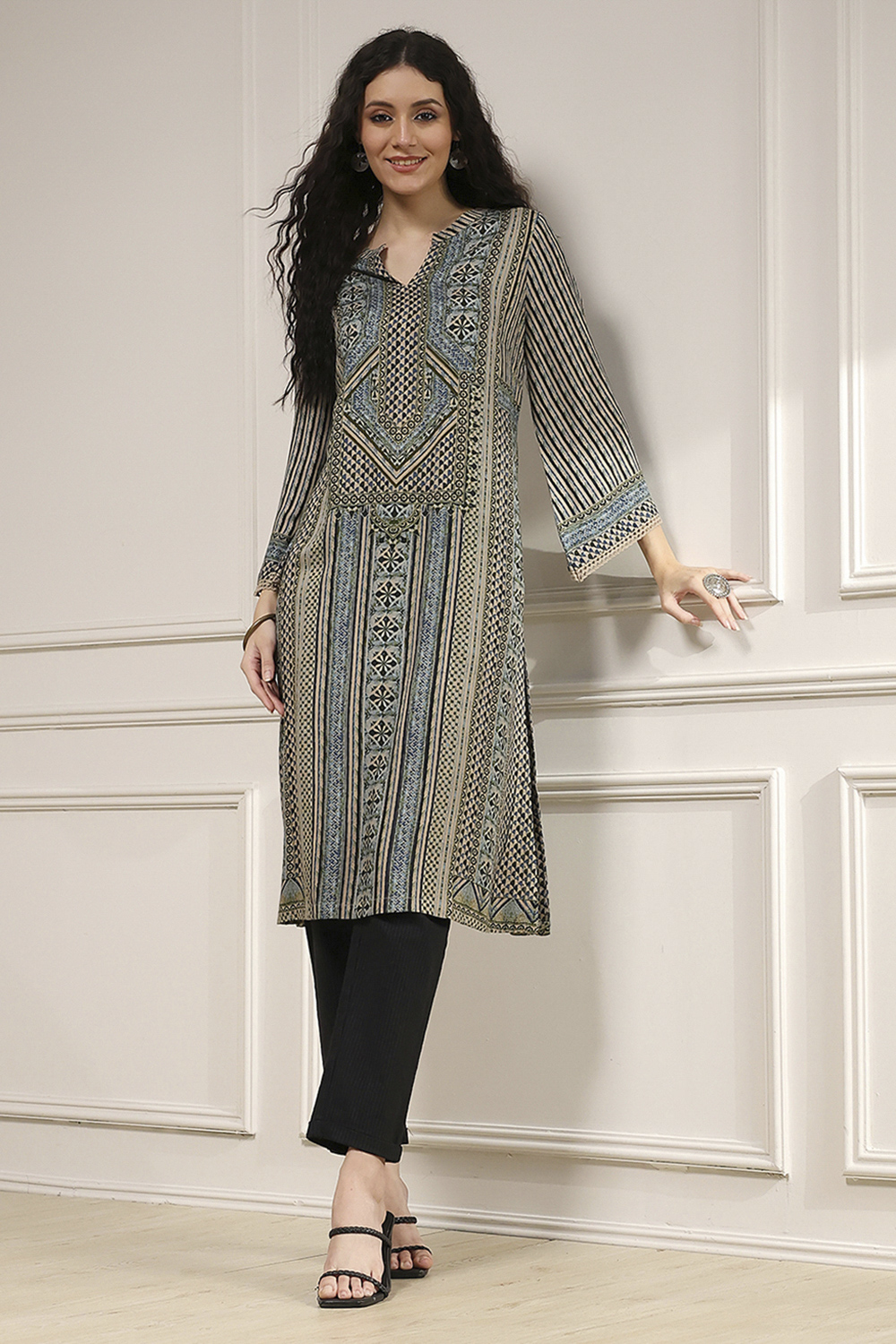 Blue Viscose Rayon Straight Printed Kurta image number 0
