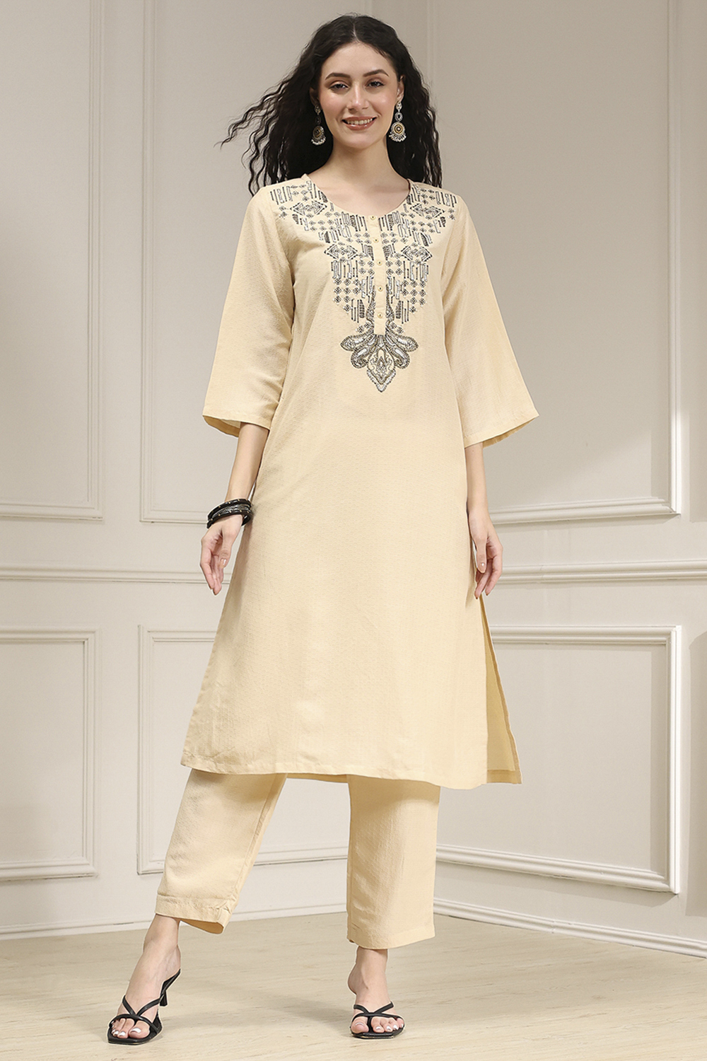 Black Textured Straight Kurta Pants Set image number 6