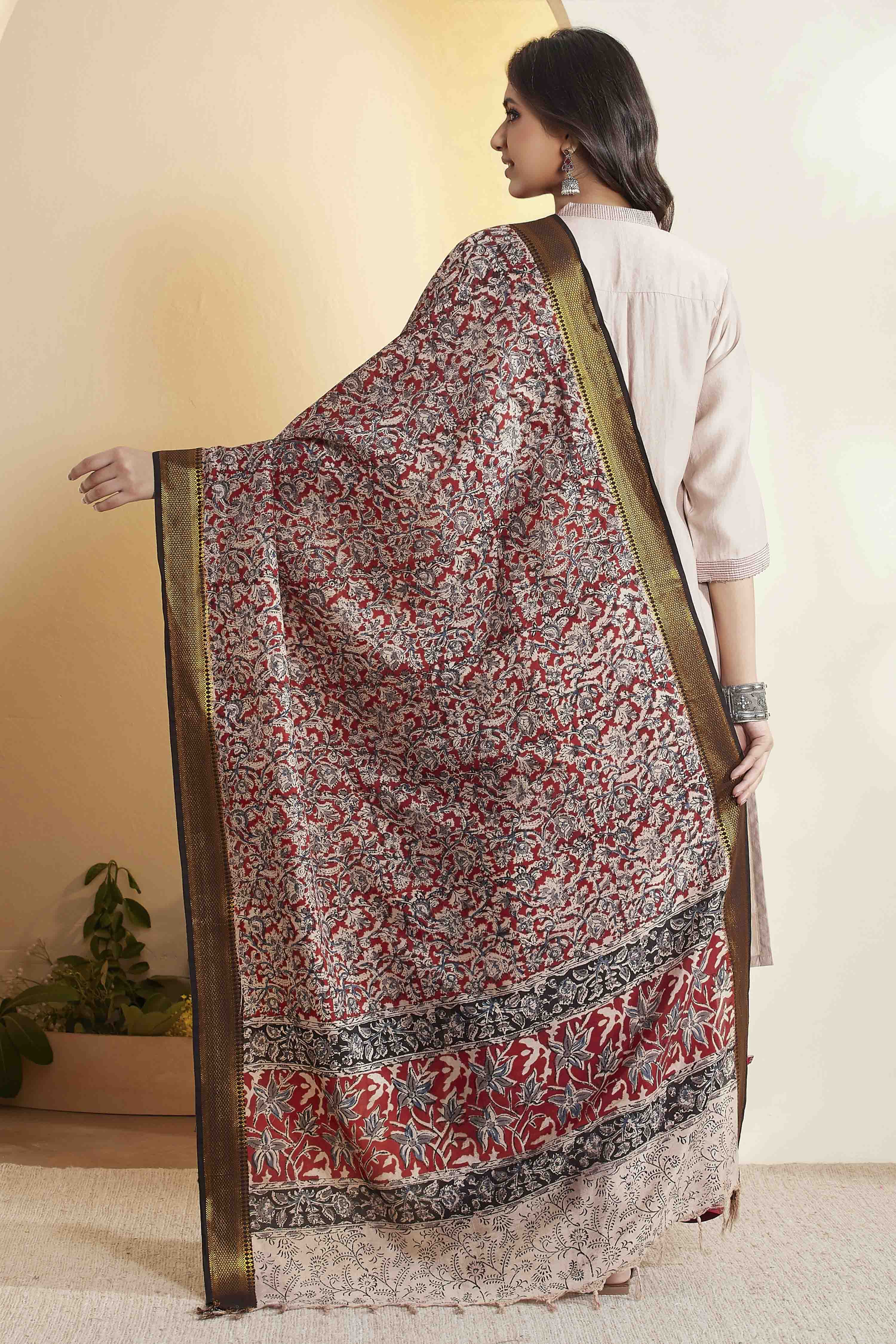 Red Chennur Silk Floral Printed Dupatta image number 5