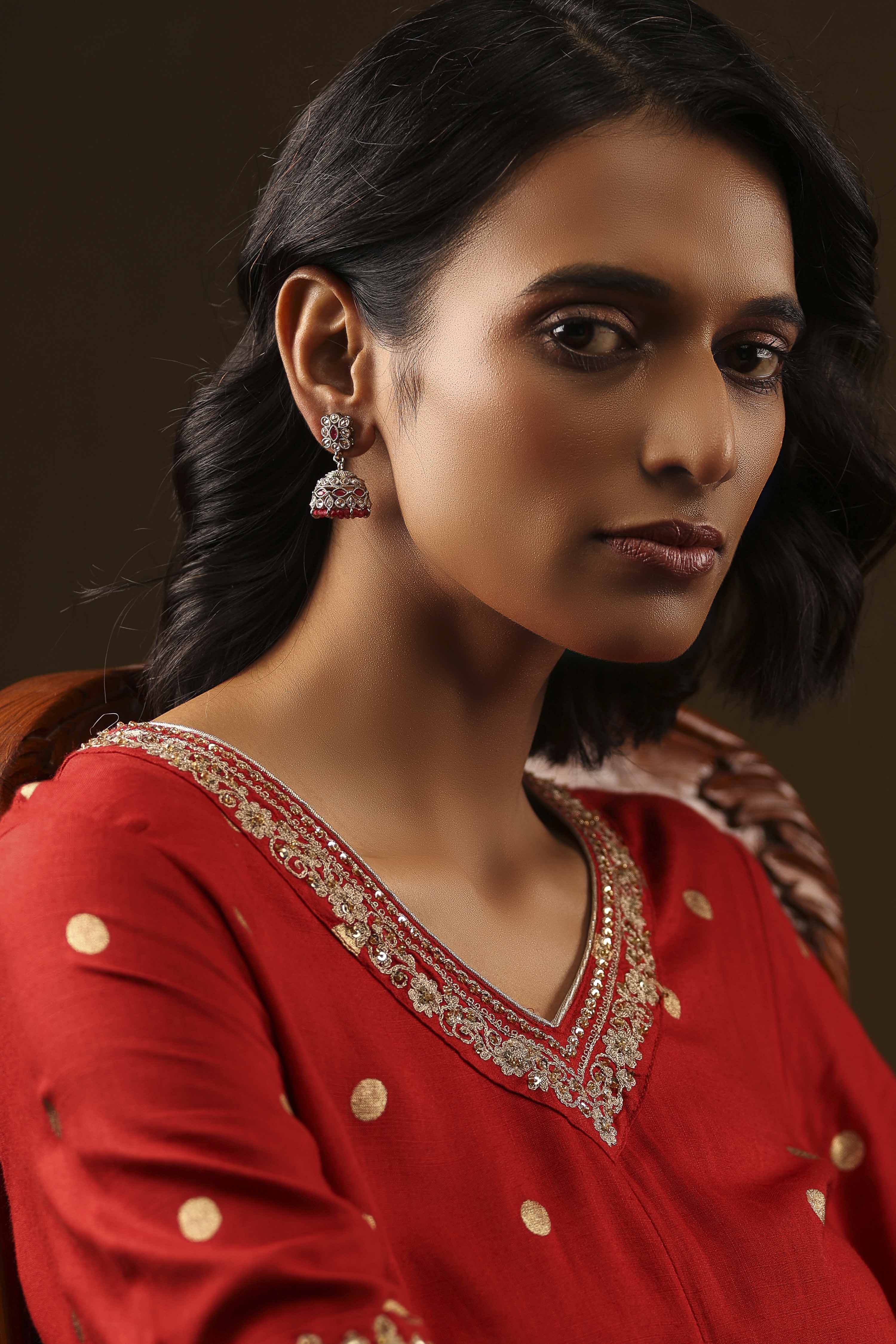 Dark Pink Pearl Earrings image number 3
