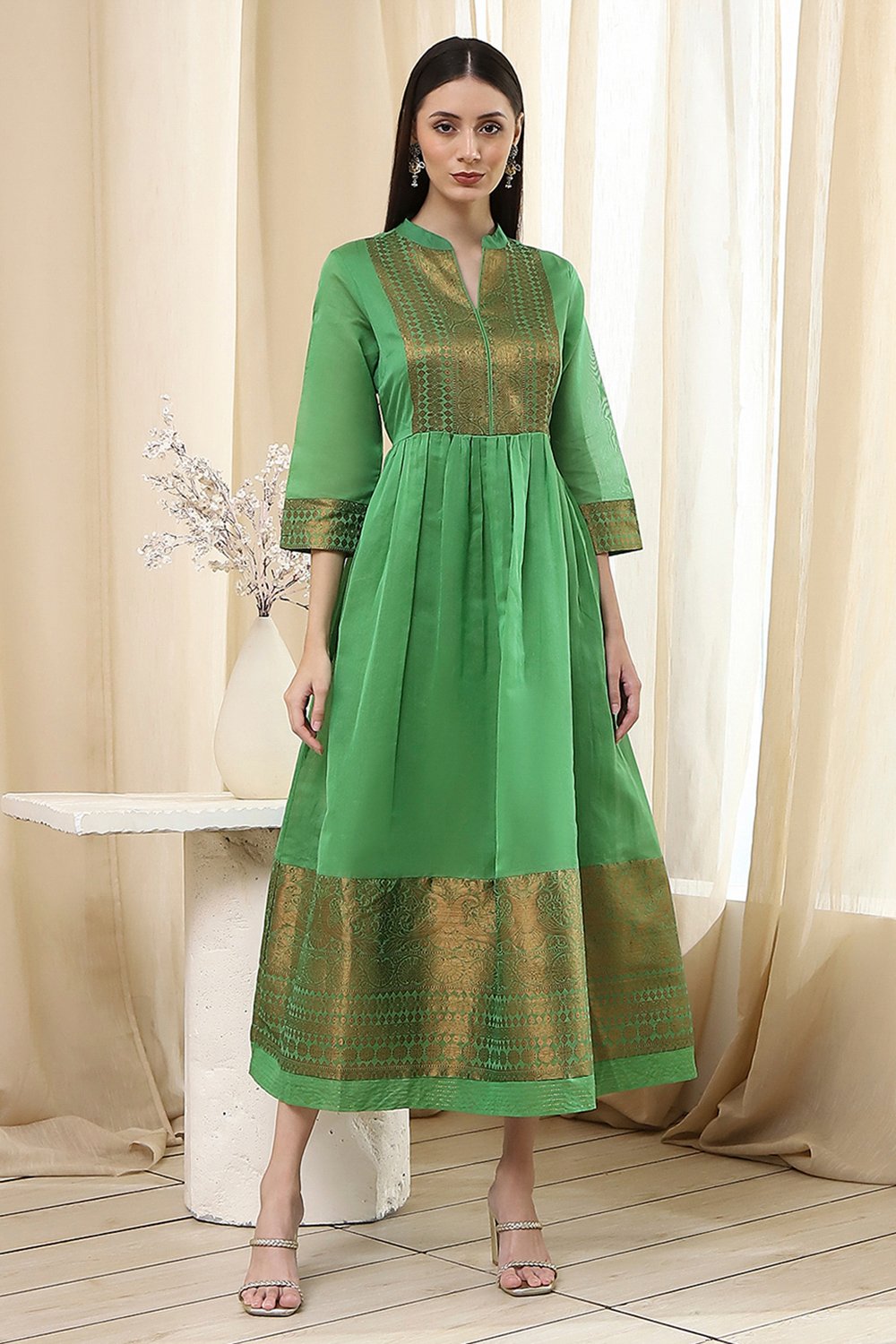 Fuschia Polyester Blend  Kurta image number 5
