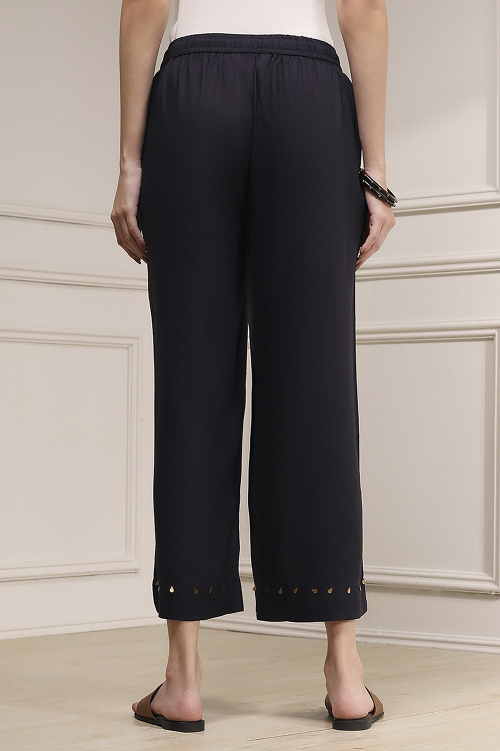 Charcoal Viscose Rayon Straight Solid Palazzo Pants image number 5