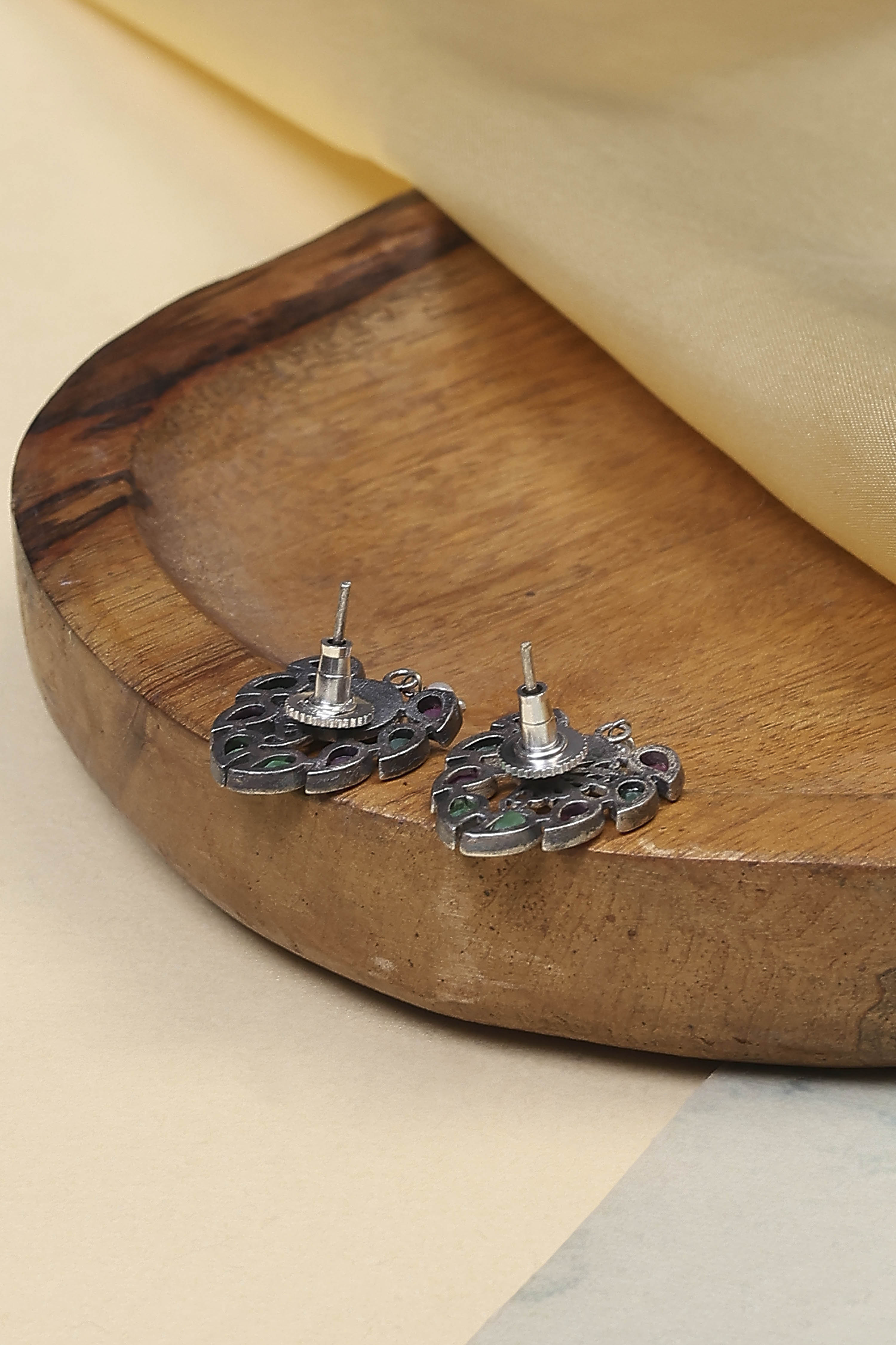 Multicolor Brass Studs image number 2