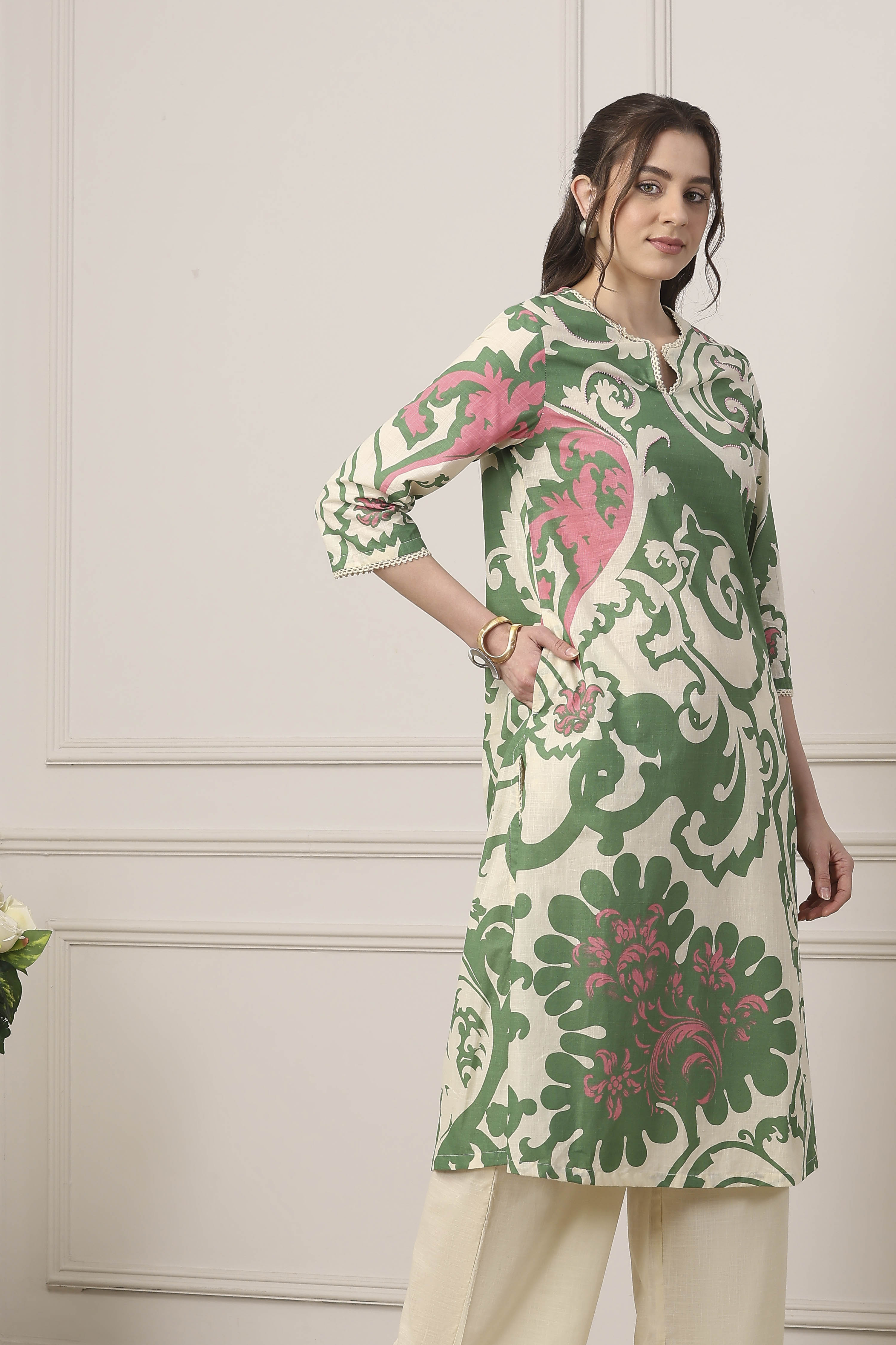 Green Cotton Straight Suit Set image number 5