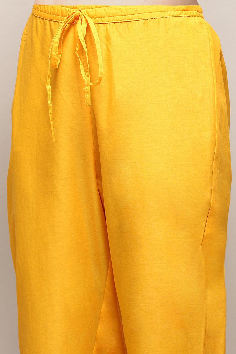 Off White Viscose Straight Printed Kurta Pant Suit Set image number 2