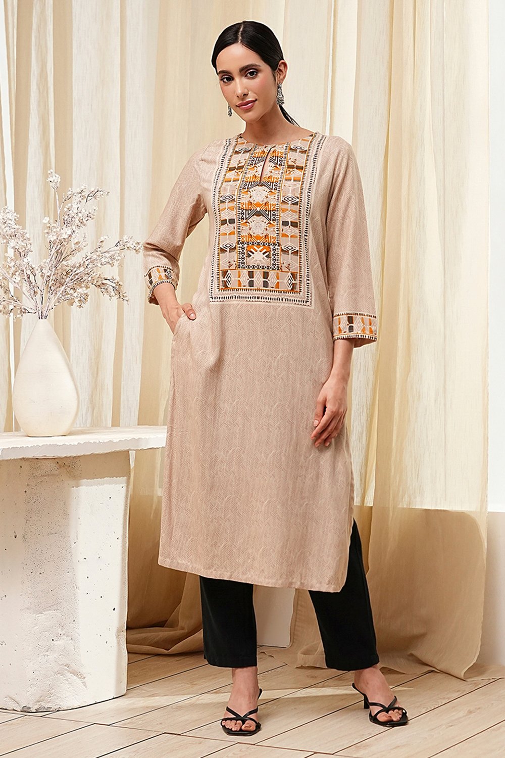 Beige Printed Straight Kurta image number 5
