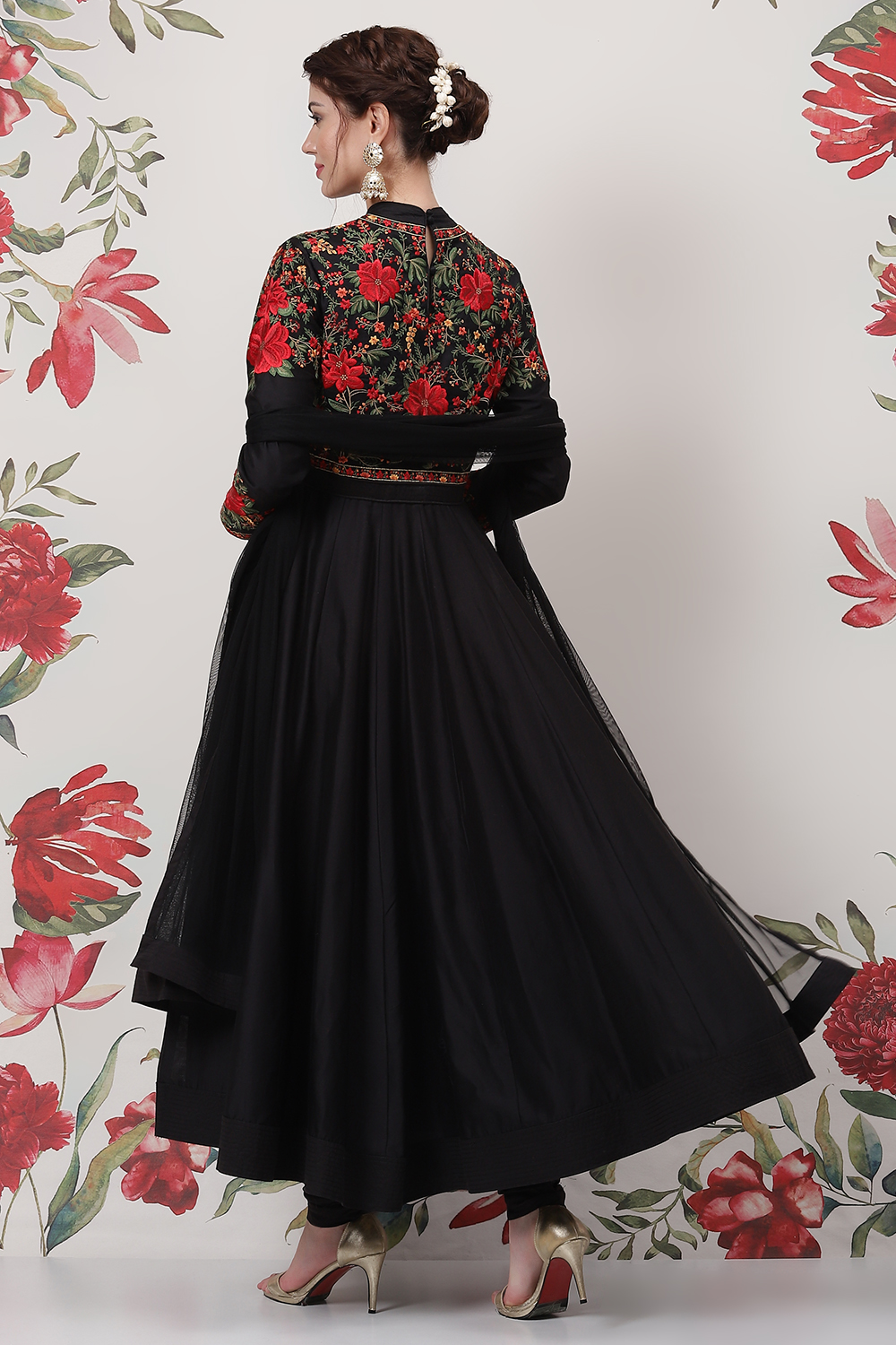 Rohit Bal Ivory Cotton Silk Anarkali Yarndyed Suit Set image number 4