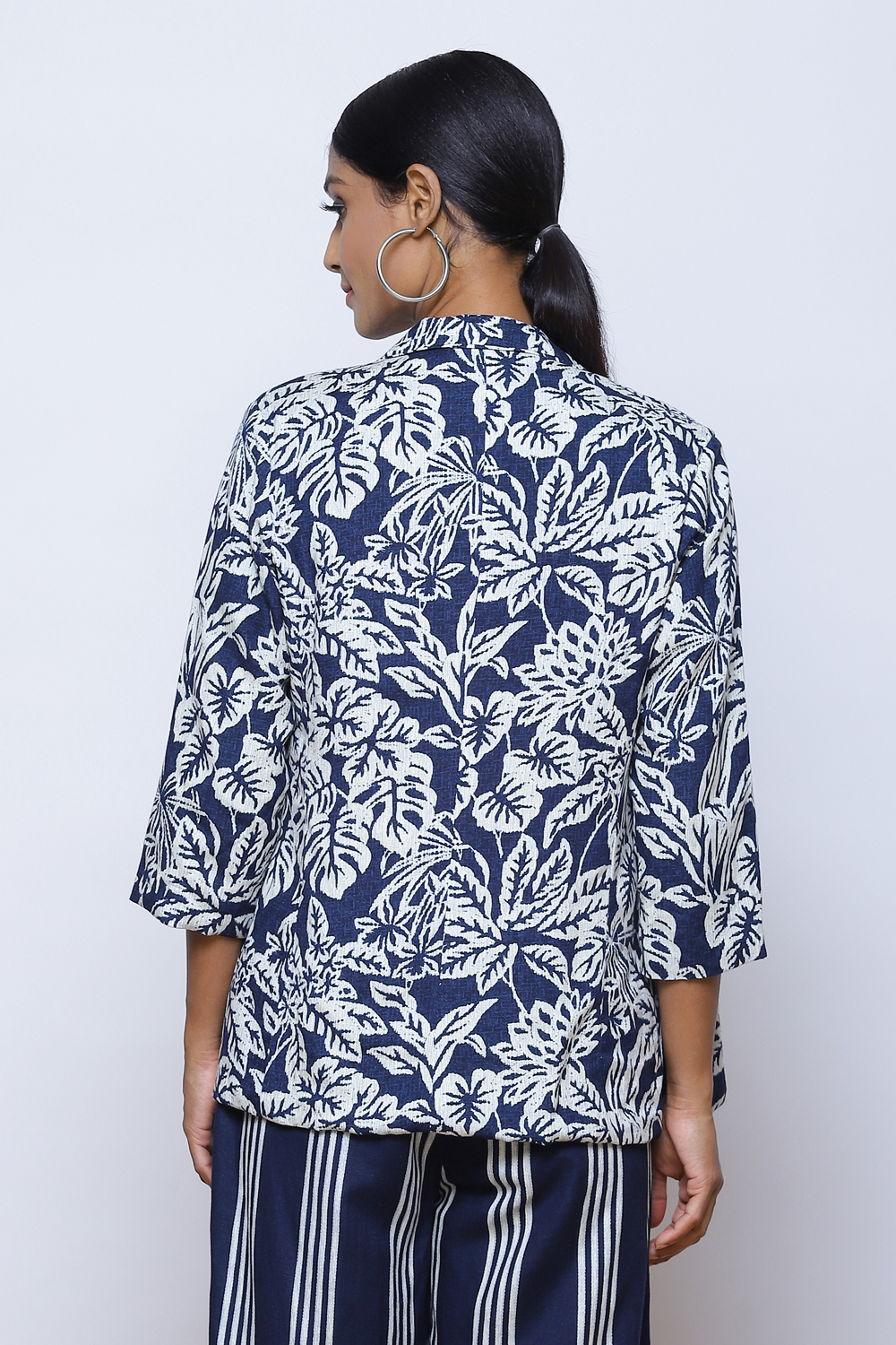 Indigo LIVA Printed Blazer Set image number 6