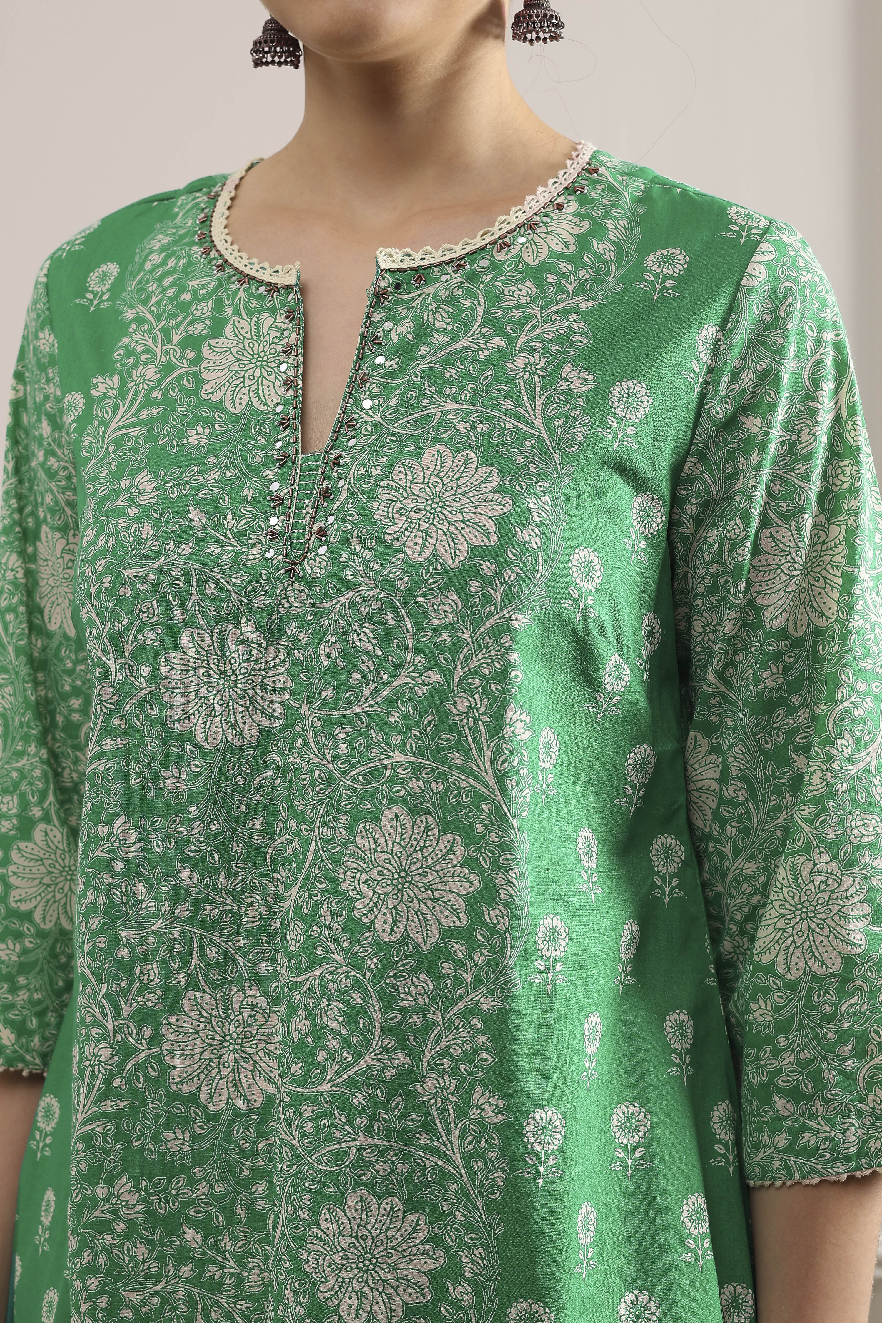 Green Cotton A-Line Printed Suit Set image number 1