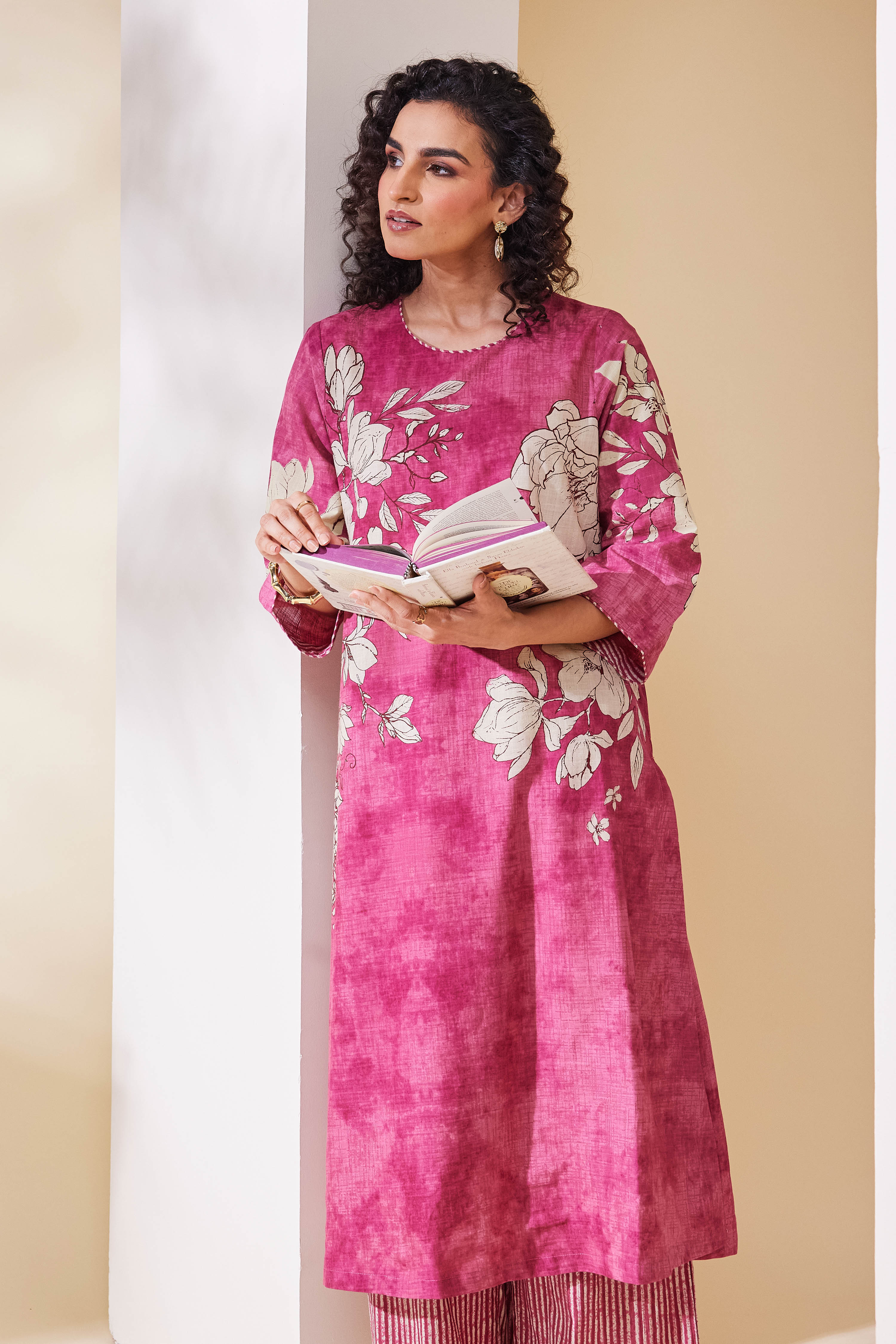 Indigo Blue Cotton Floral Straight Kurta Set image number 6