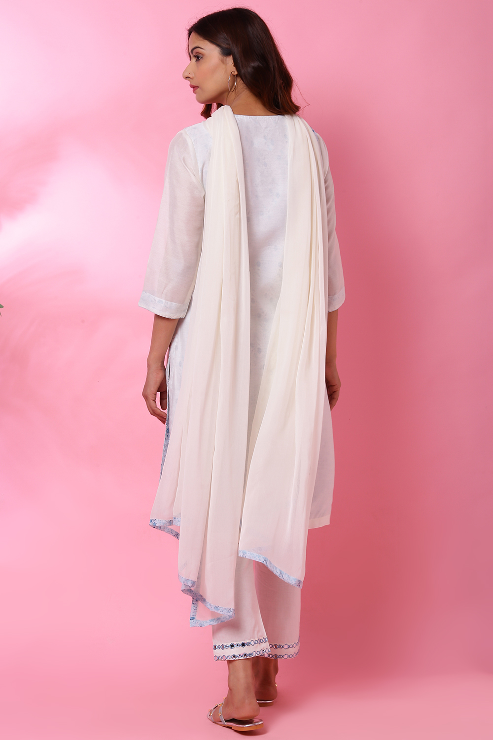 Off White Art Silk Straight Kurta Regular Pant Suit Set image number 6