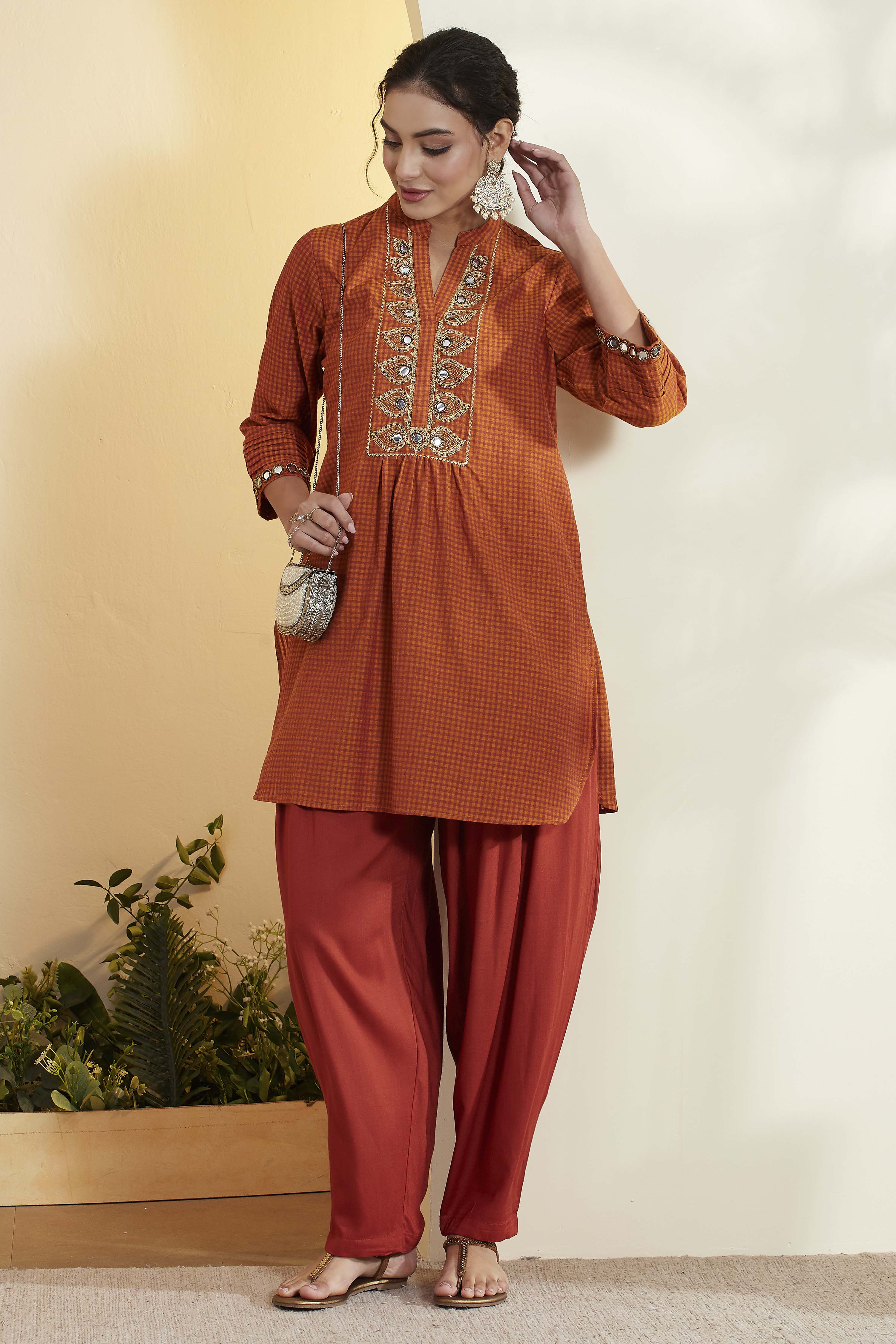 Rust Cotton Mirror Work Short Kurta Set image number 0